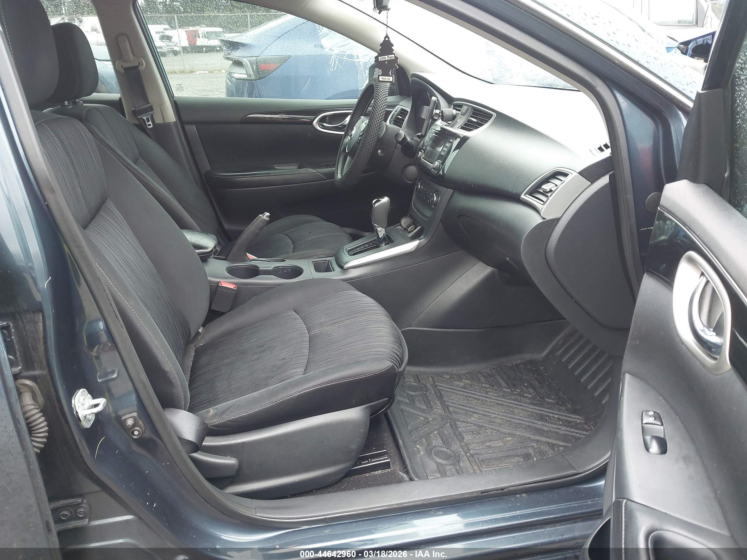 NISSAN SENTRA image 5