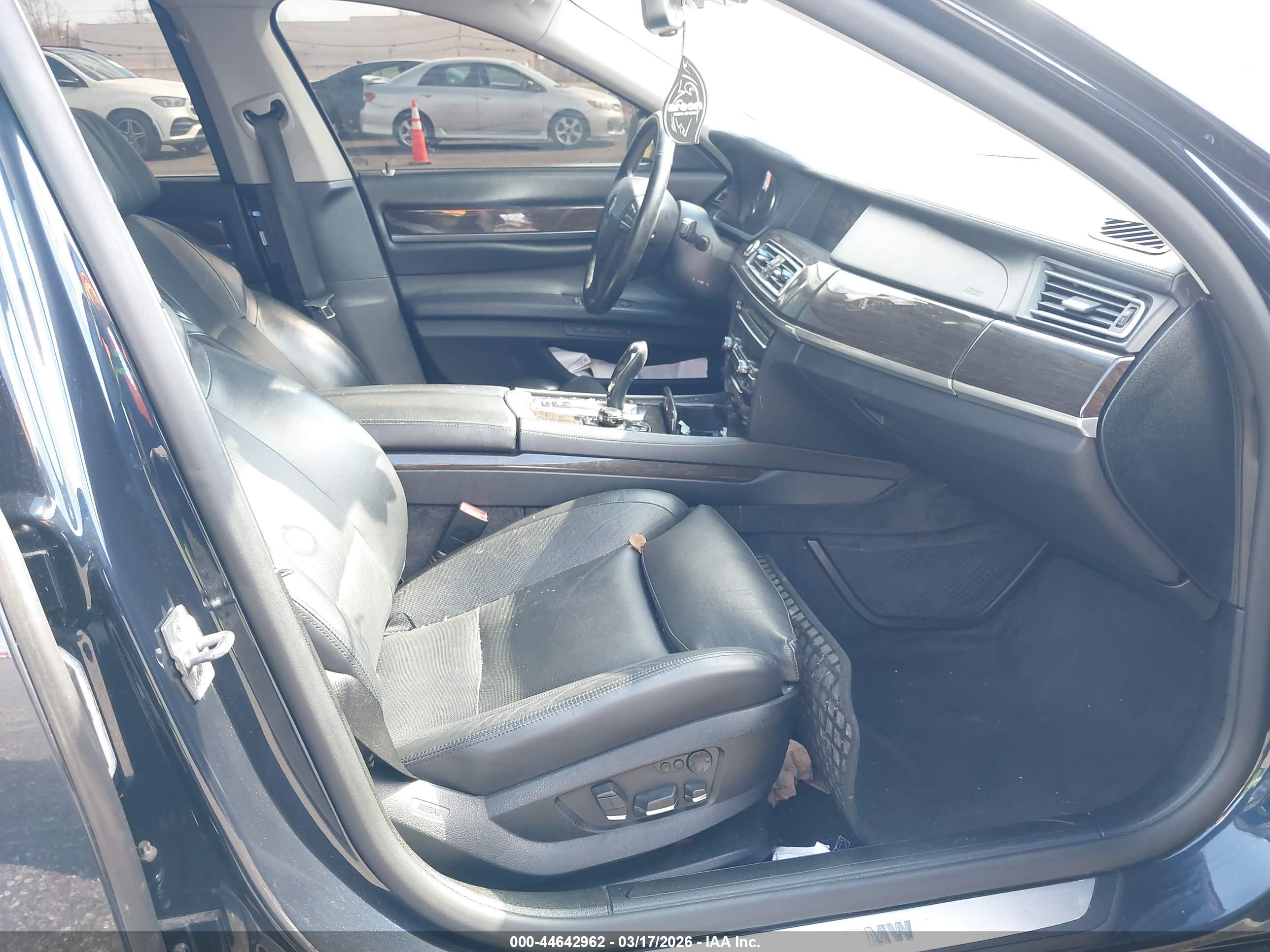 BMW 750LI image 5