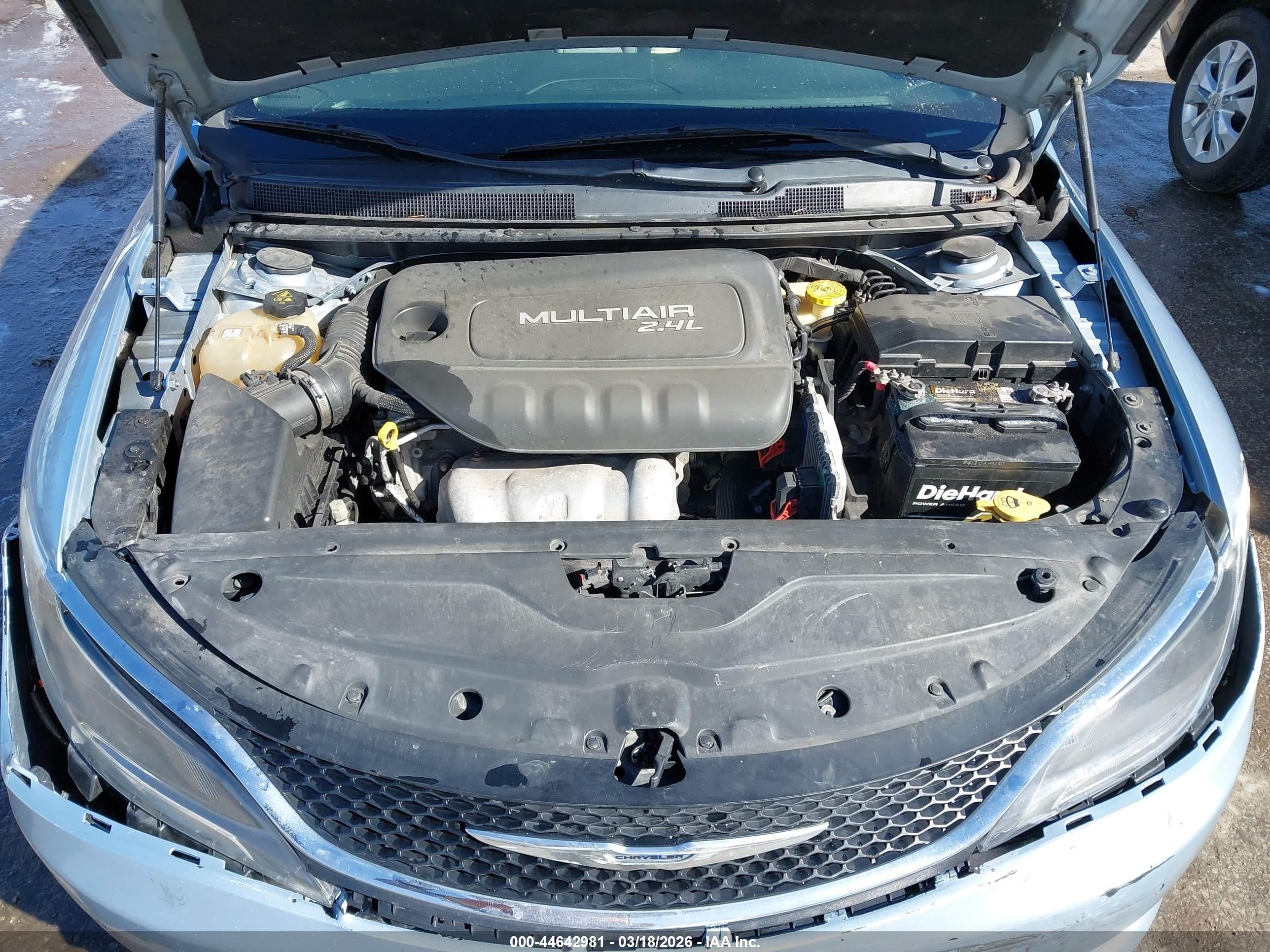CHRYSLER 200 image 10
