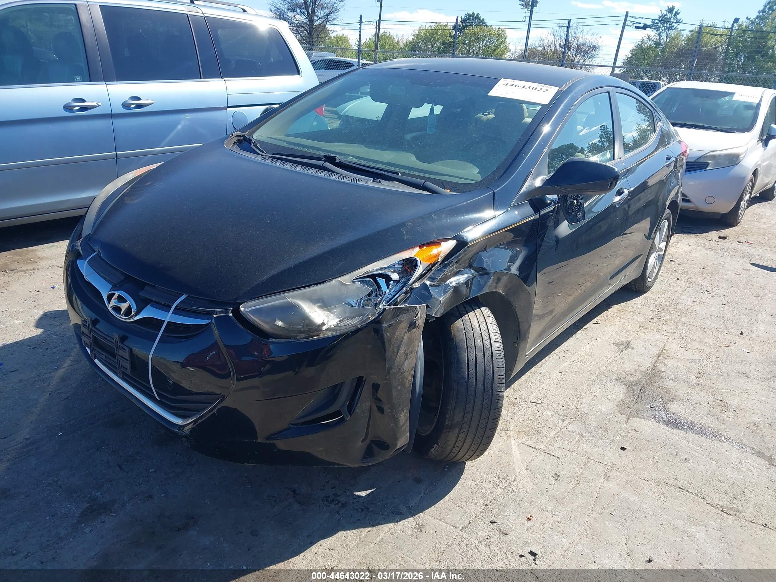 HYUNDAI ELANTRA image 2