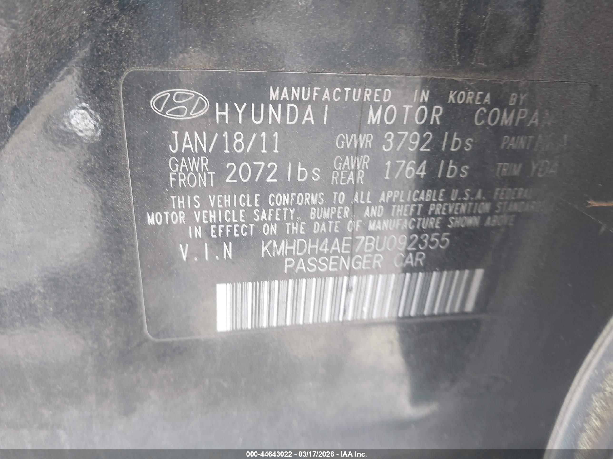 HYUNDAI ELANTRA image 9
