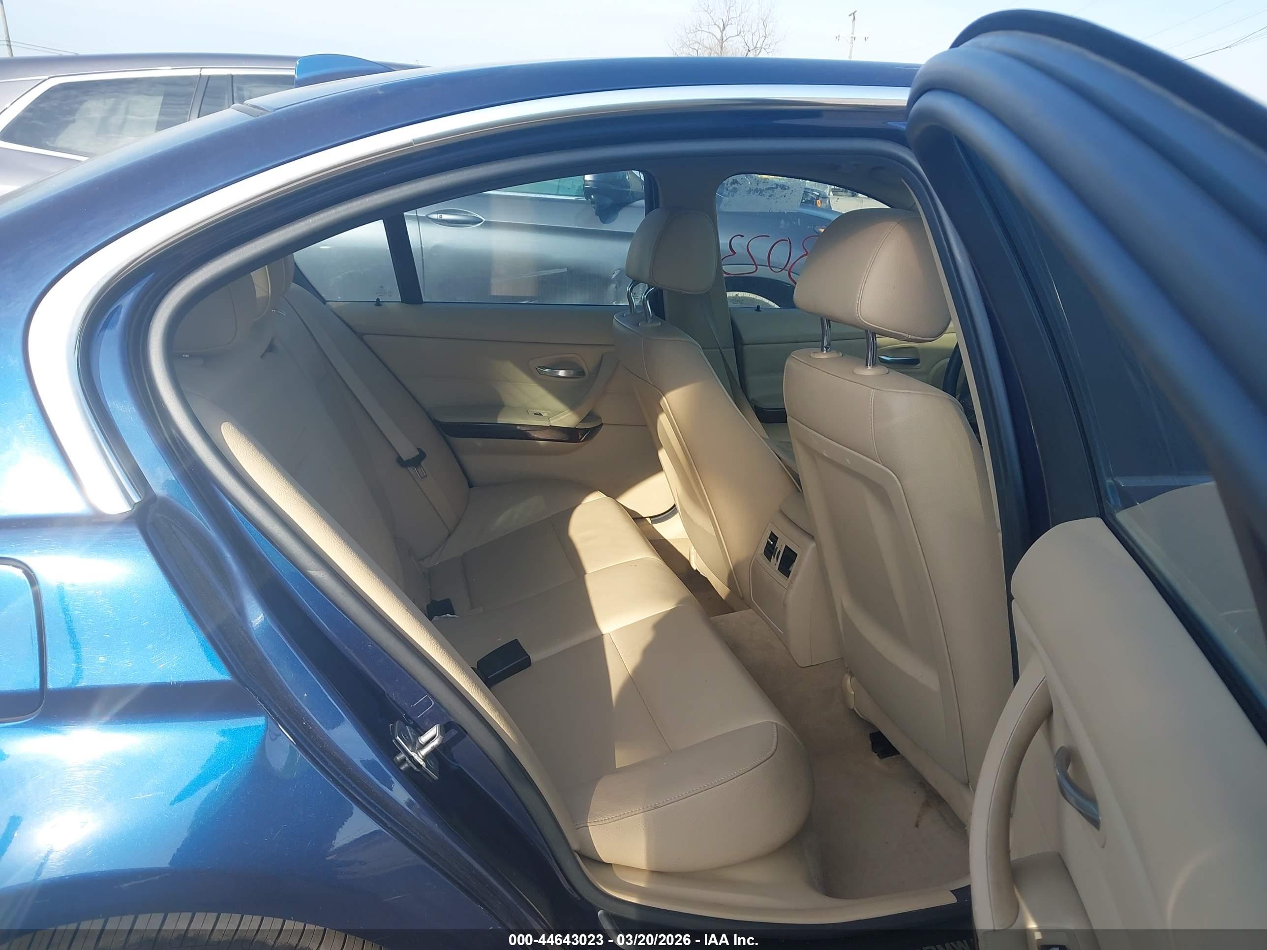BMW 335I image 8
