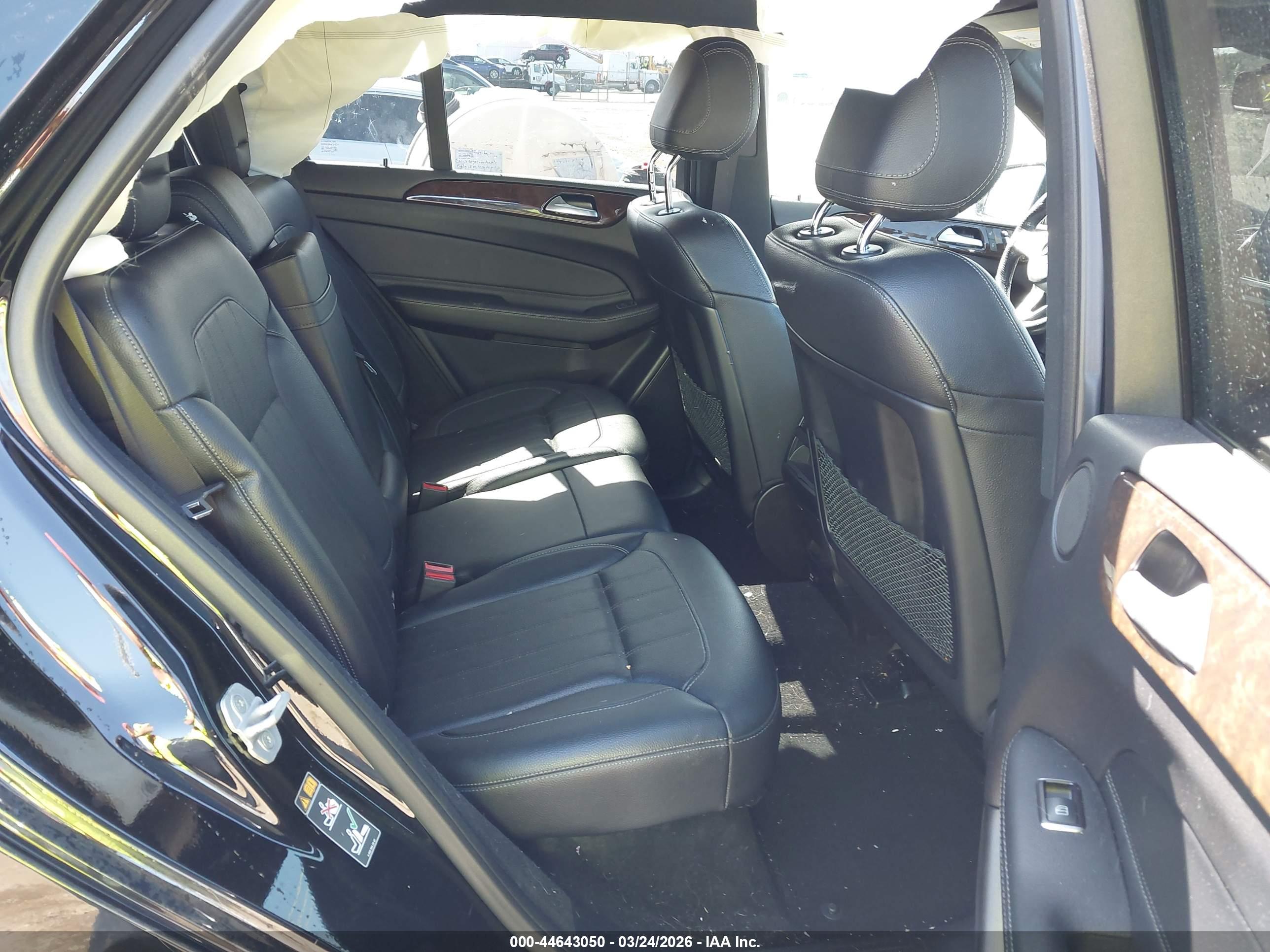 MERCEDES-BENZ GLE image 8