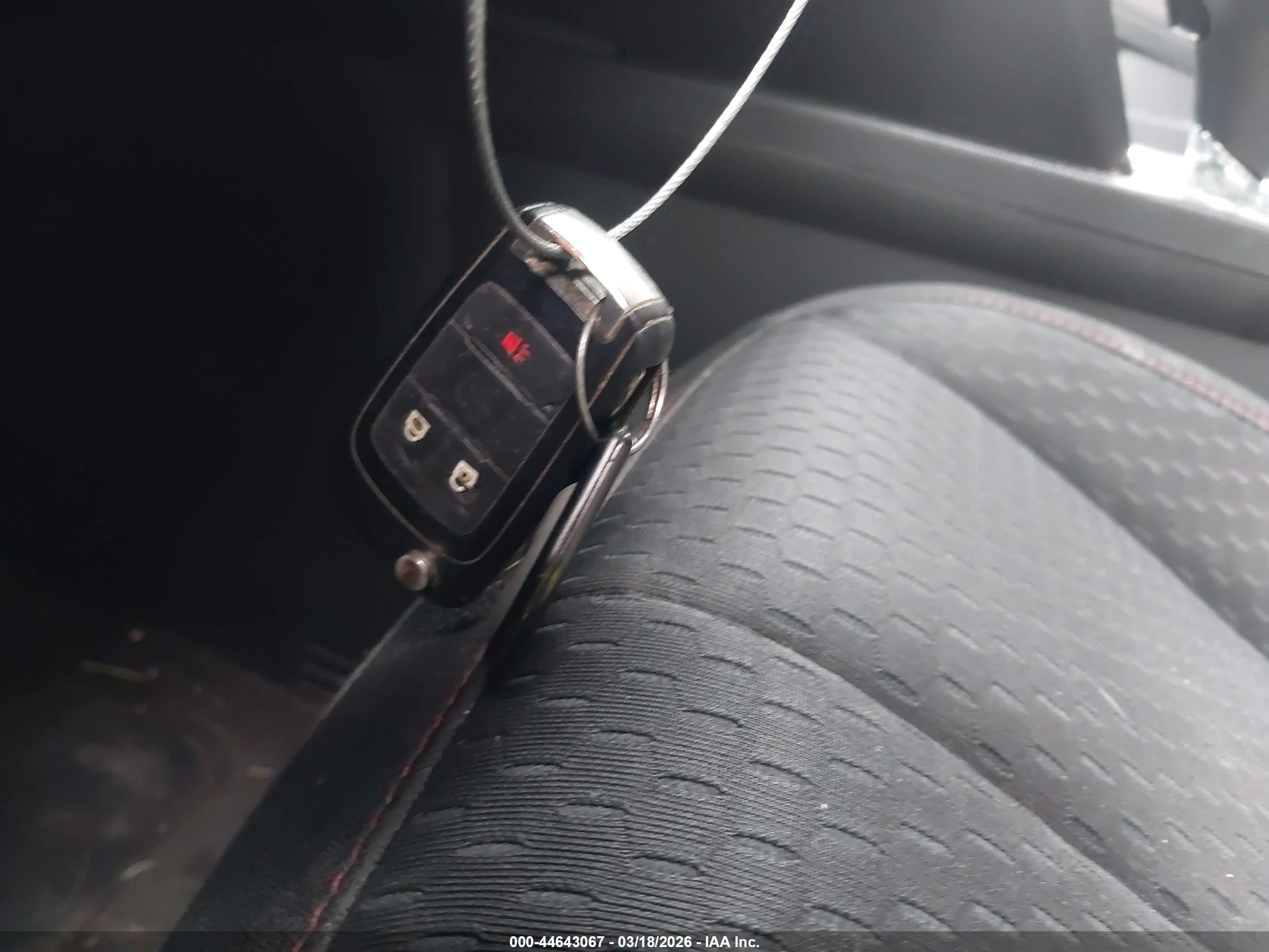 GMC TERRAIN image 11