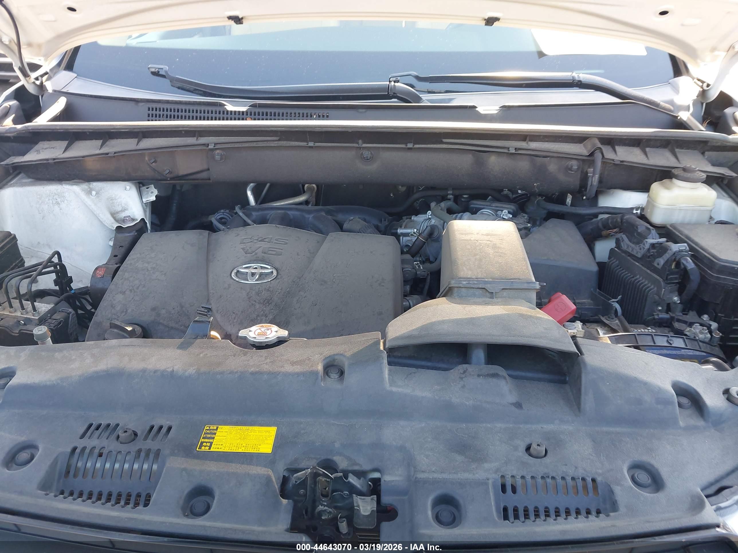 TOYOTA HIGHLANDER image 10