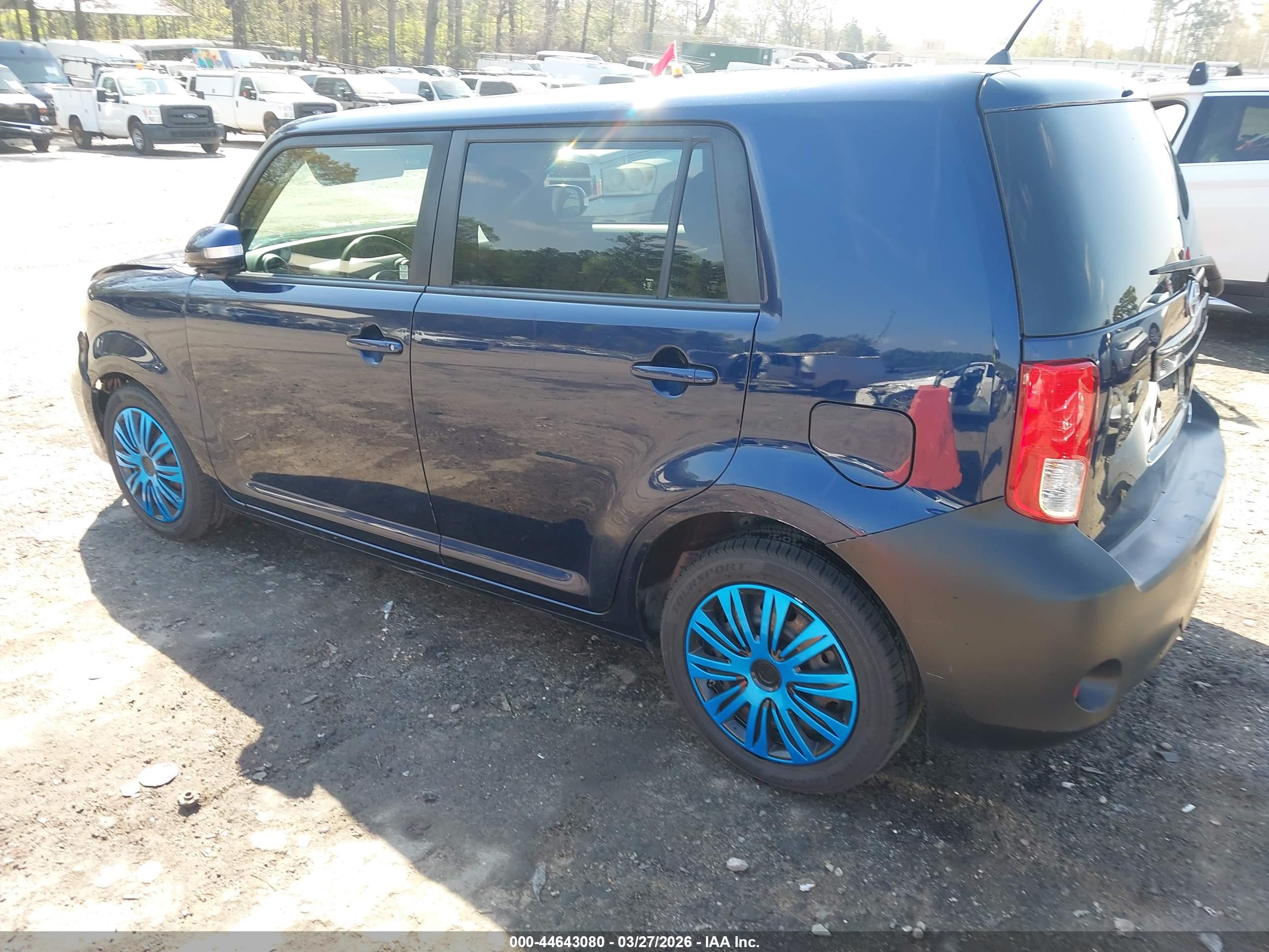 SCION XB image 3