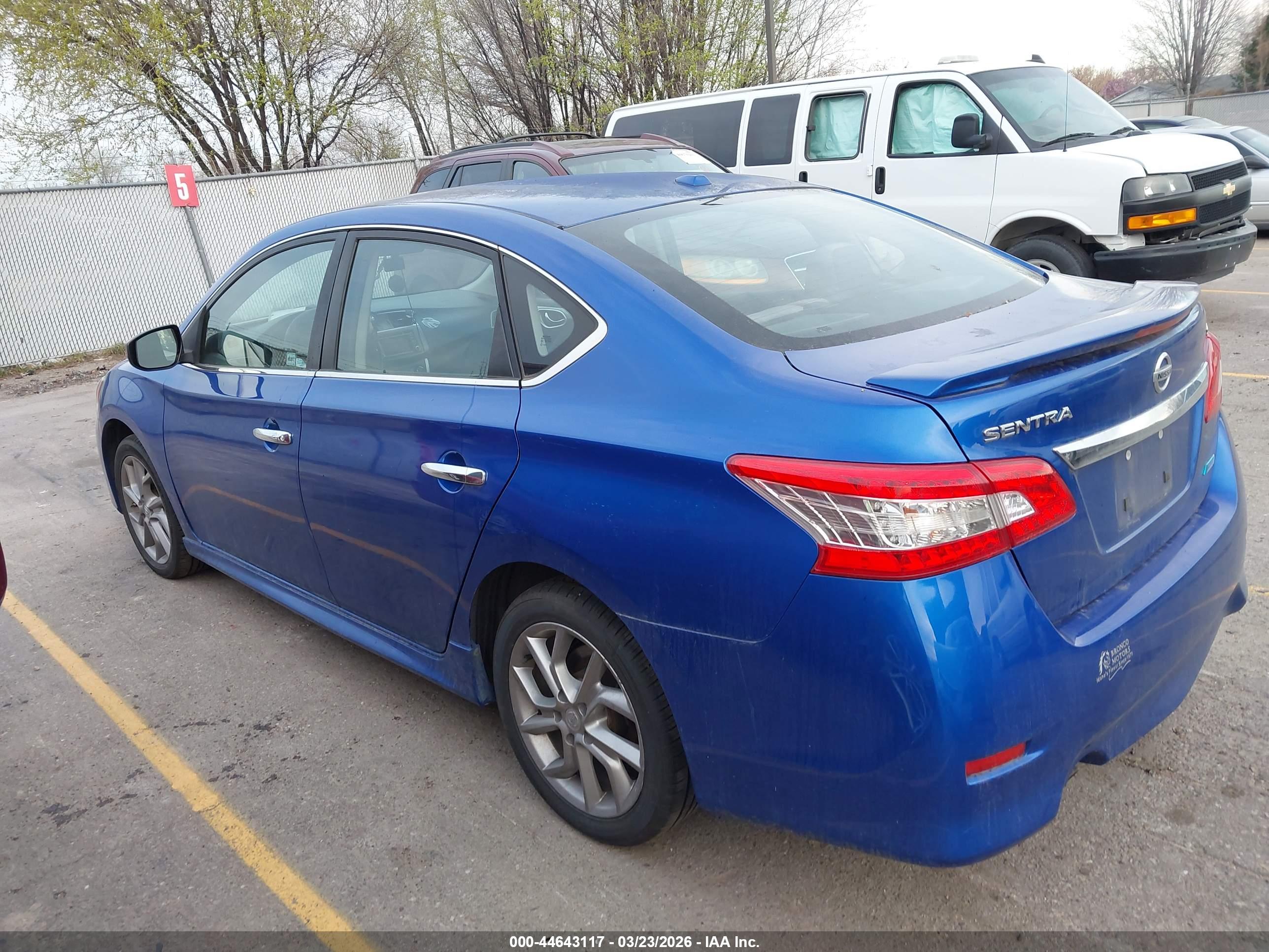 NISSAN SENTRA image 3