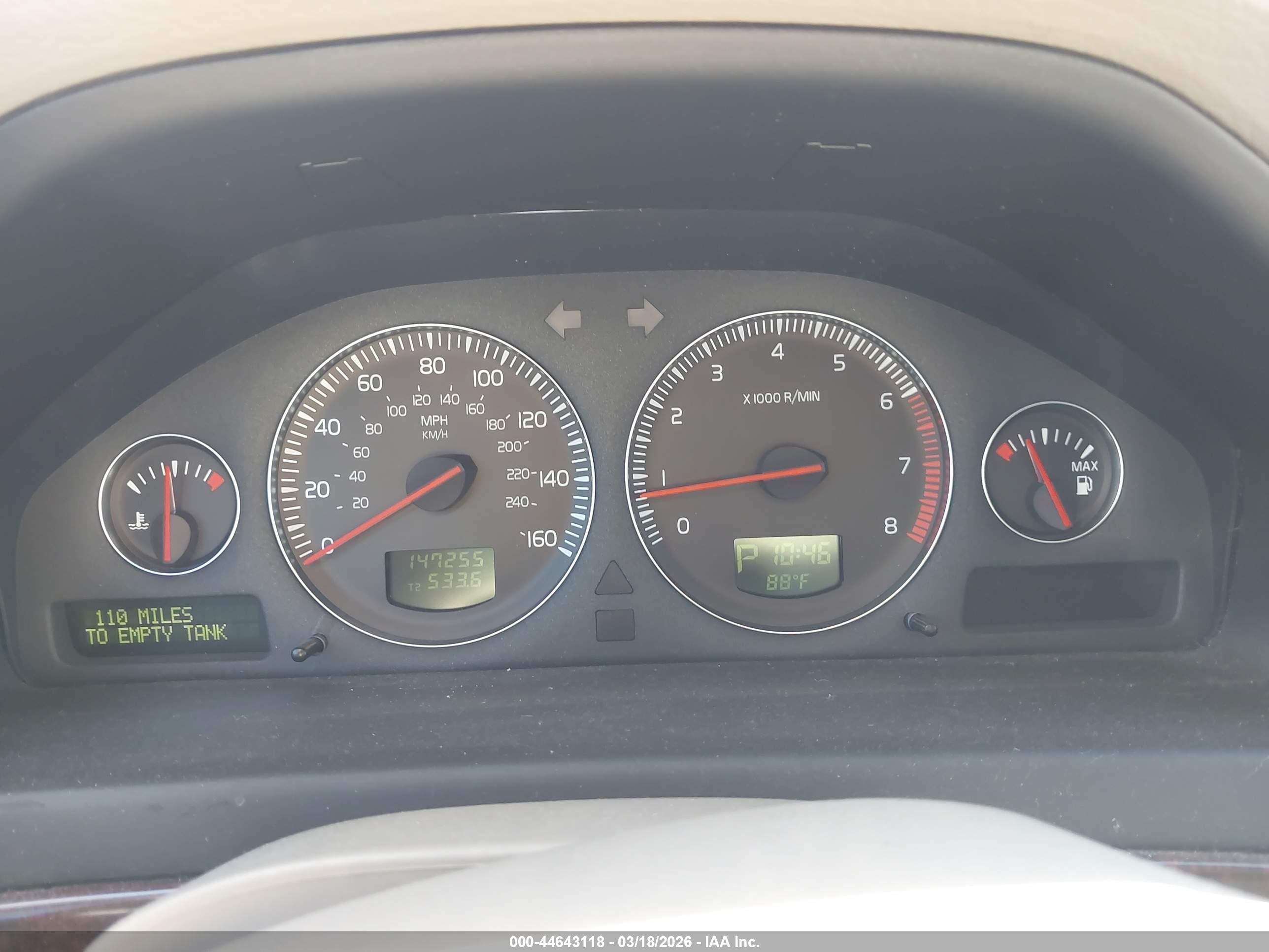 VOLVO S80 image 7