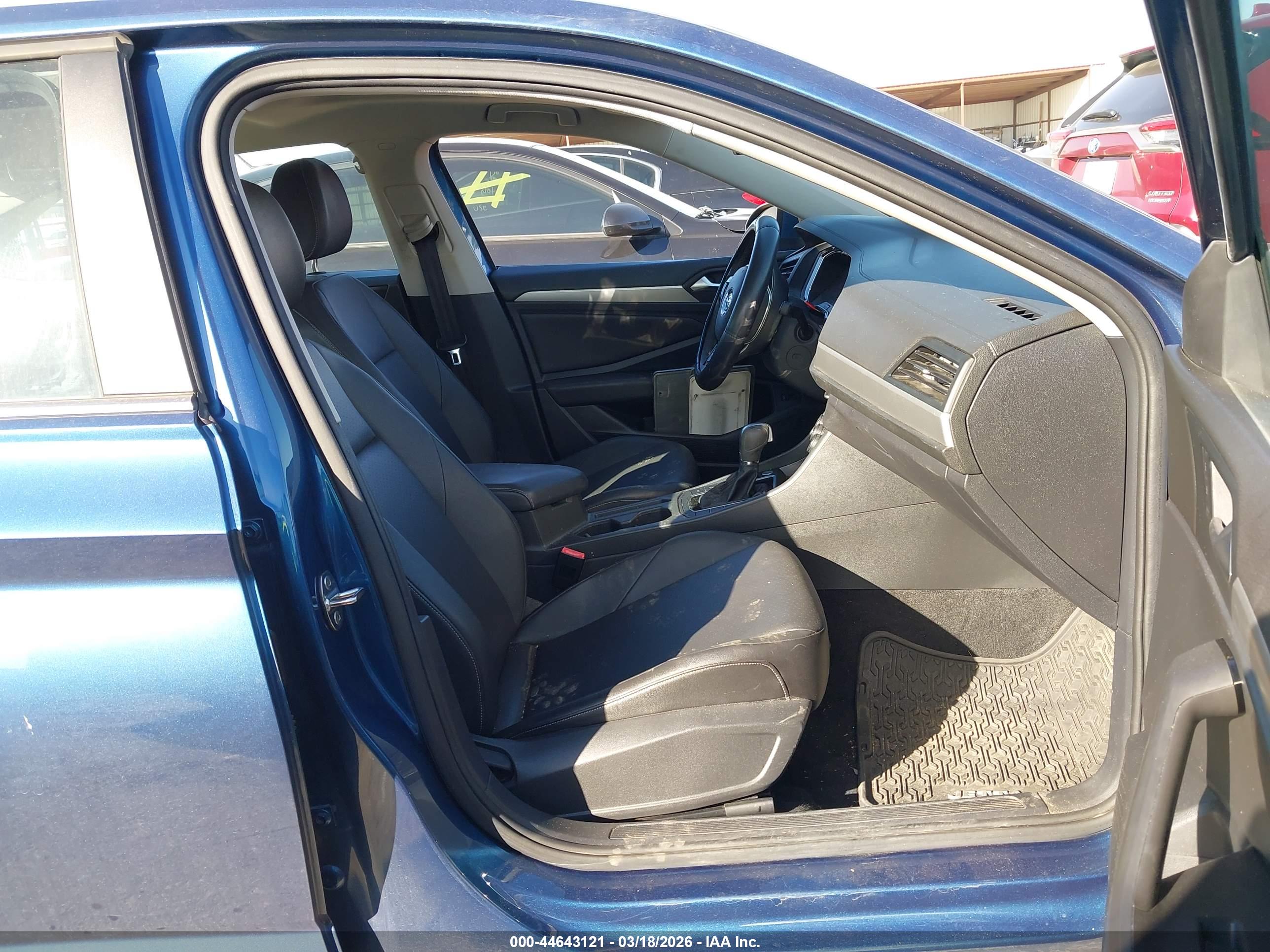 VOLKSWAGEN JETTA image 5