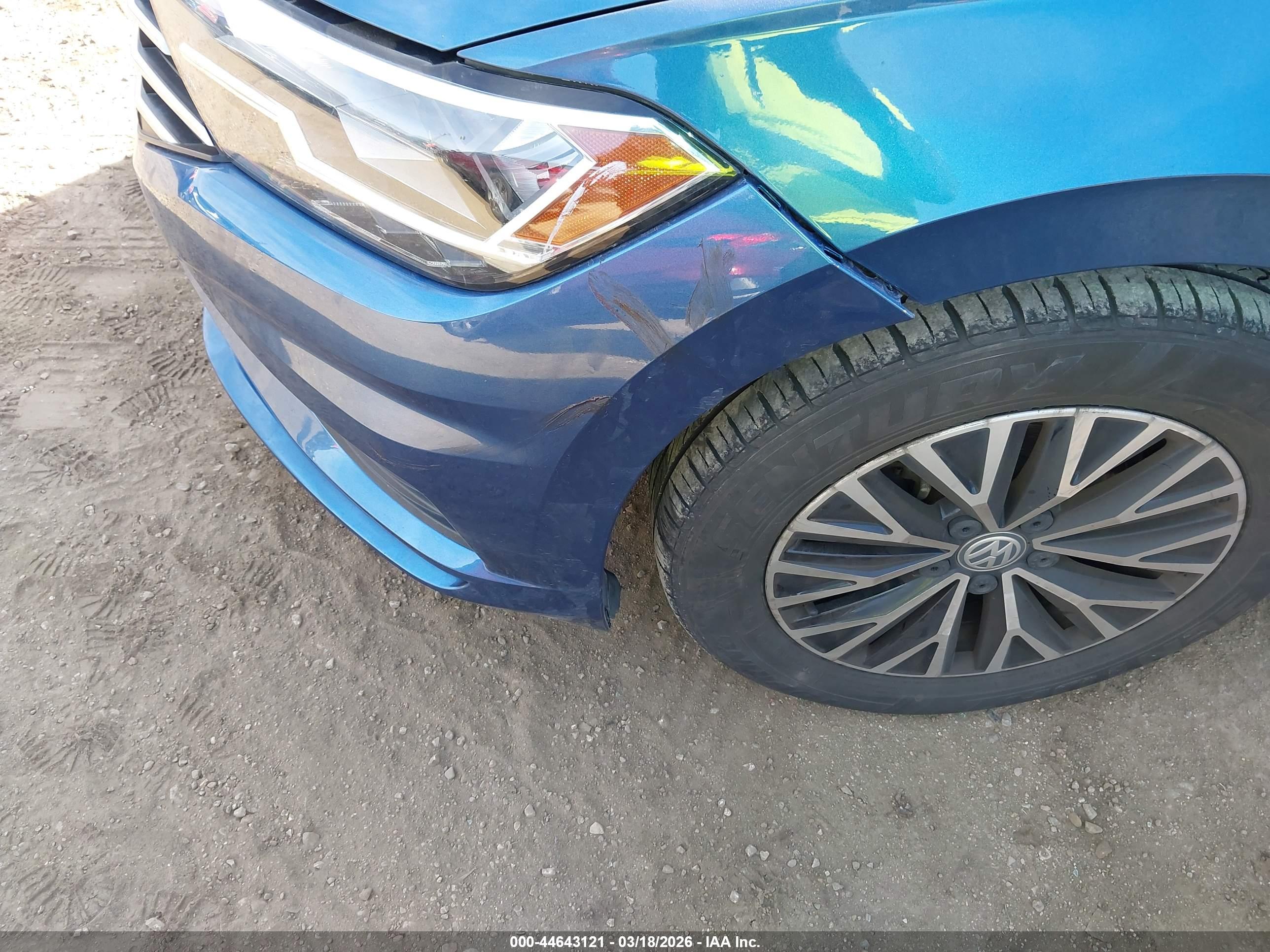VOLKSWAGEN JETTA image 6