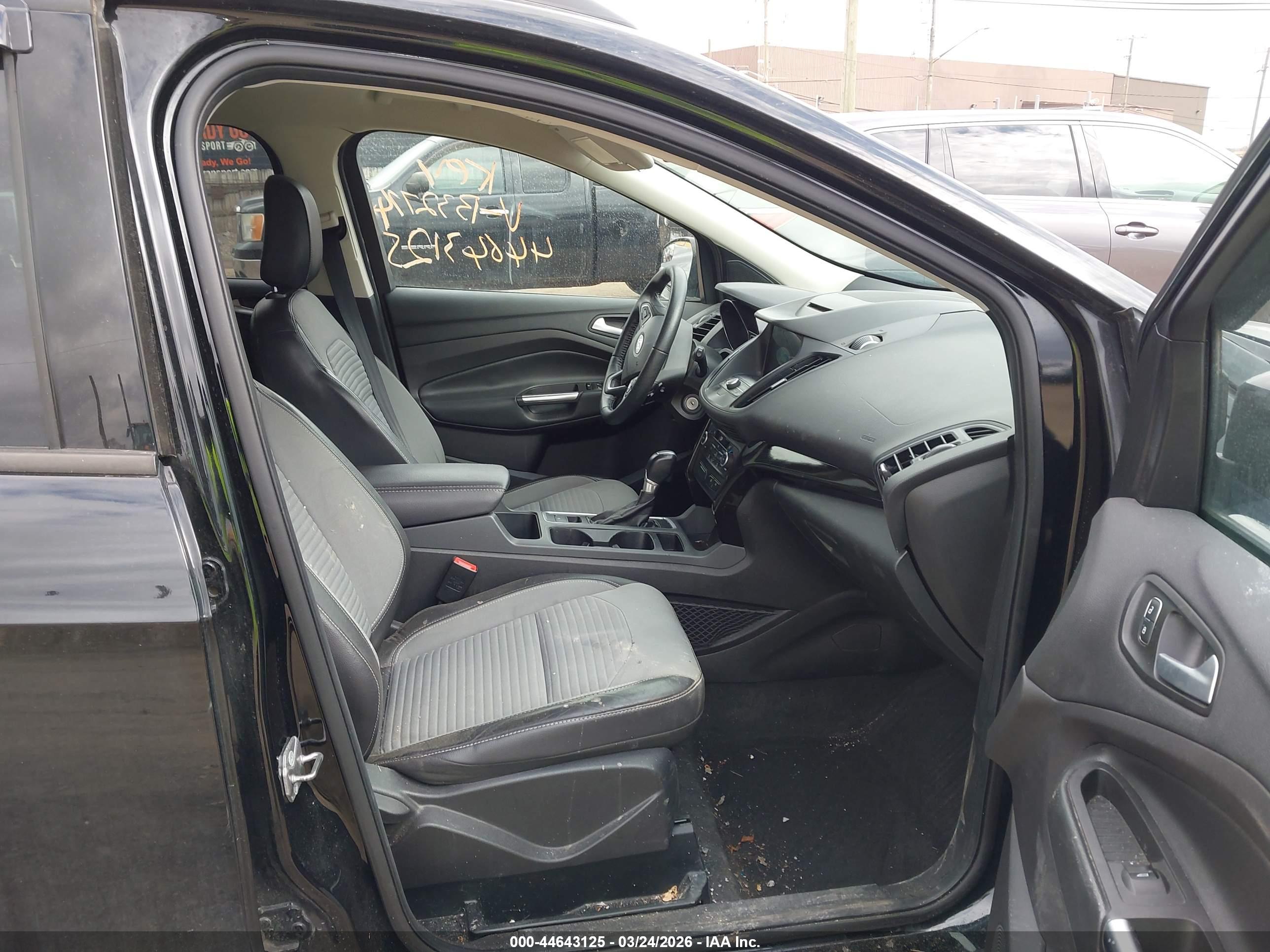 FORD ESCAPE image 5