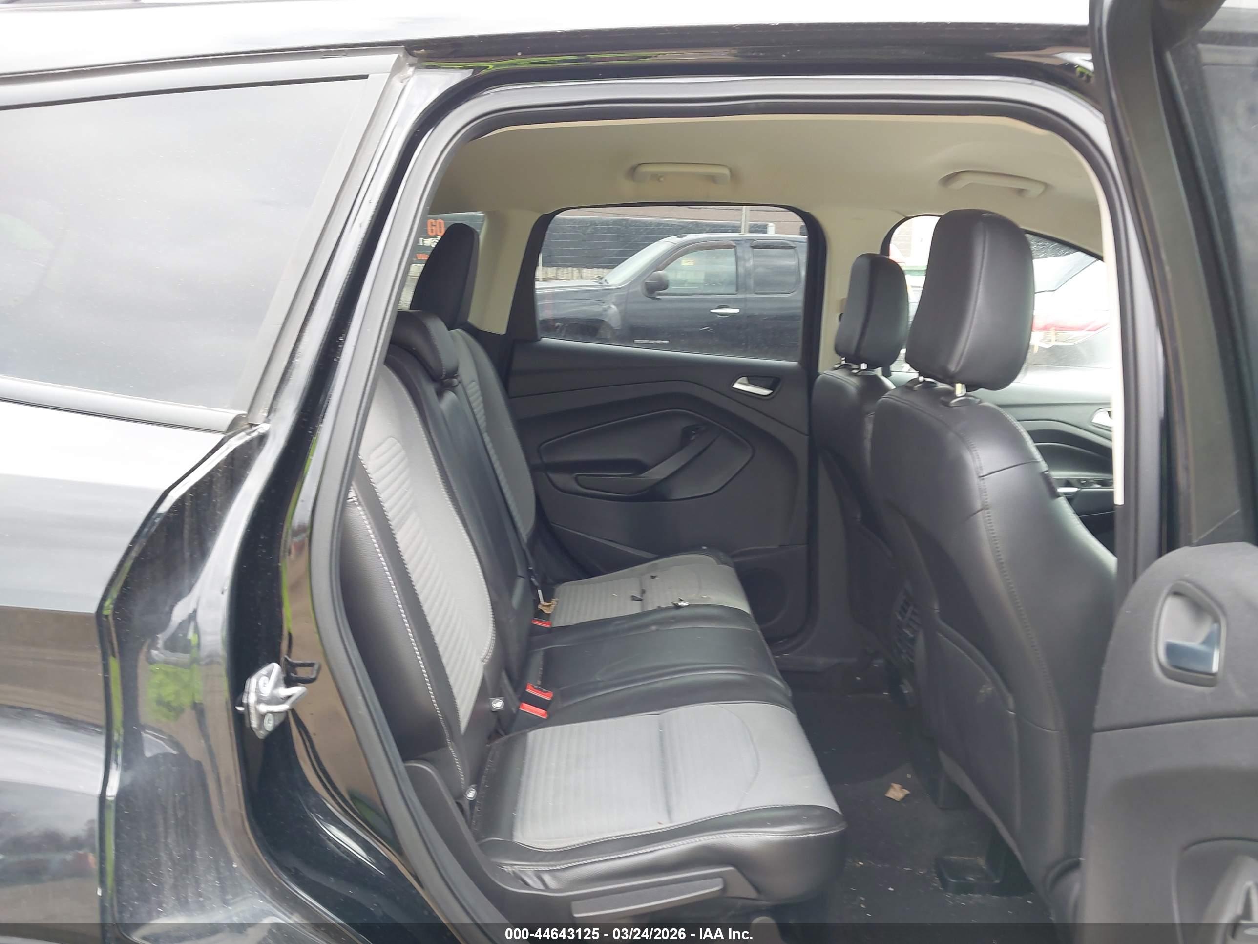 FORD ESCAPE image 8