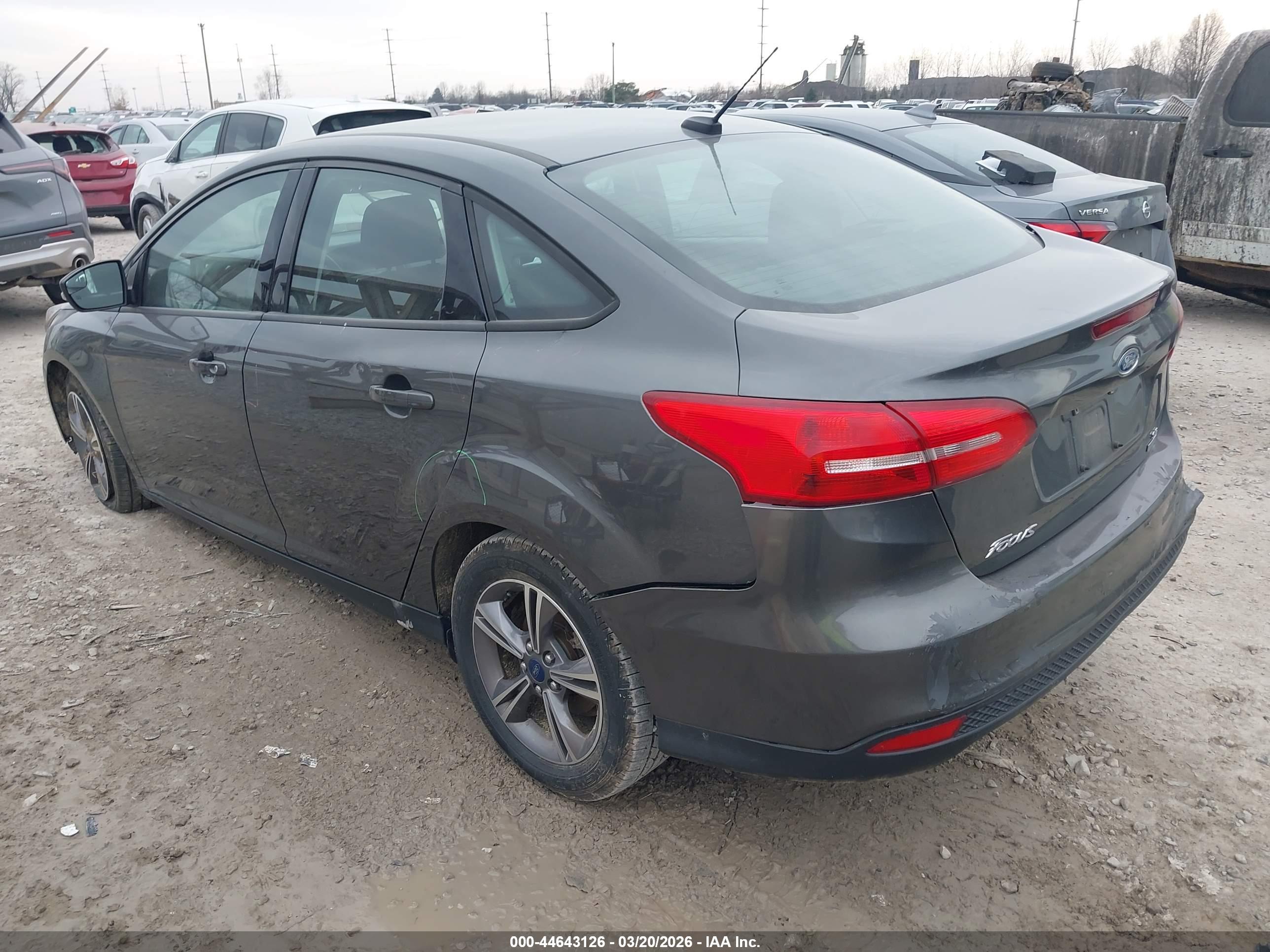 FORD FOCUS image 3