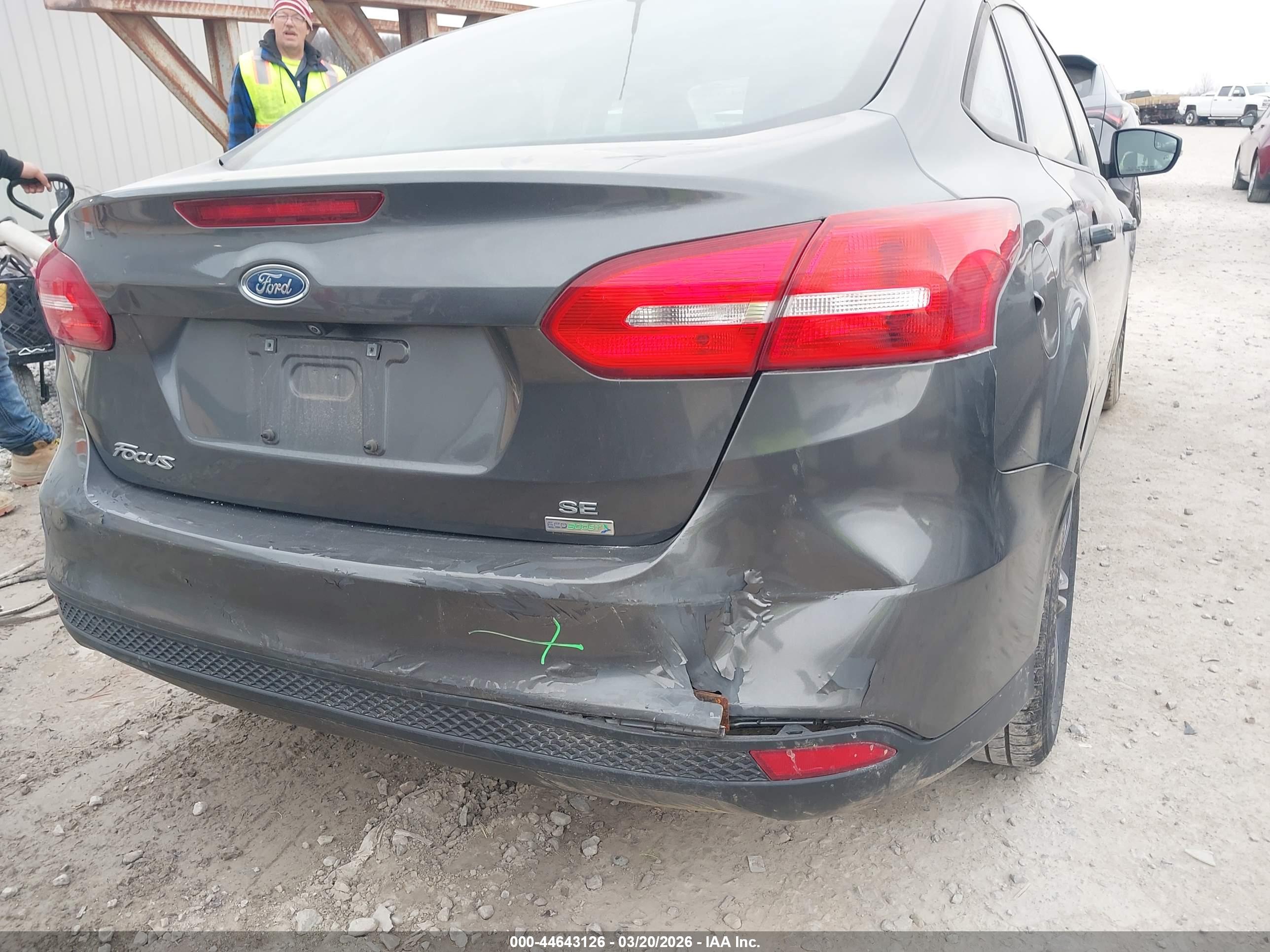 FORD FOCUS image 6