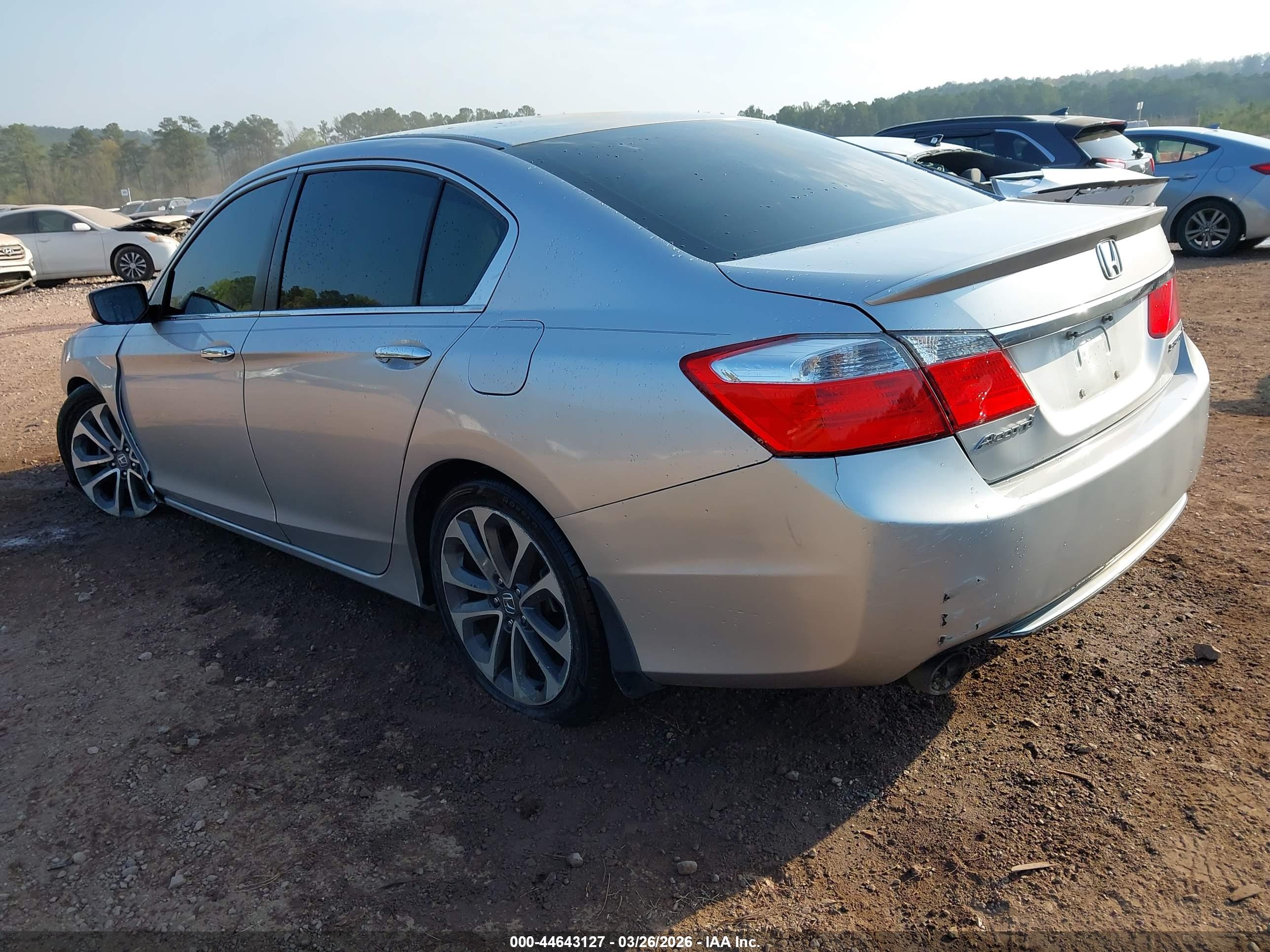 HONDA ACCORD image 3