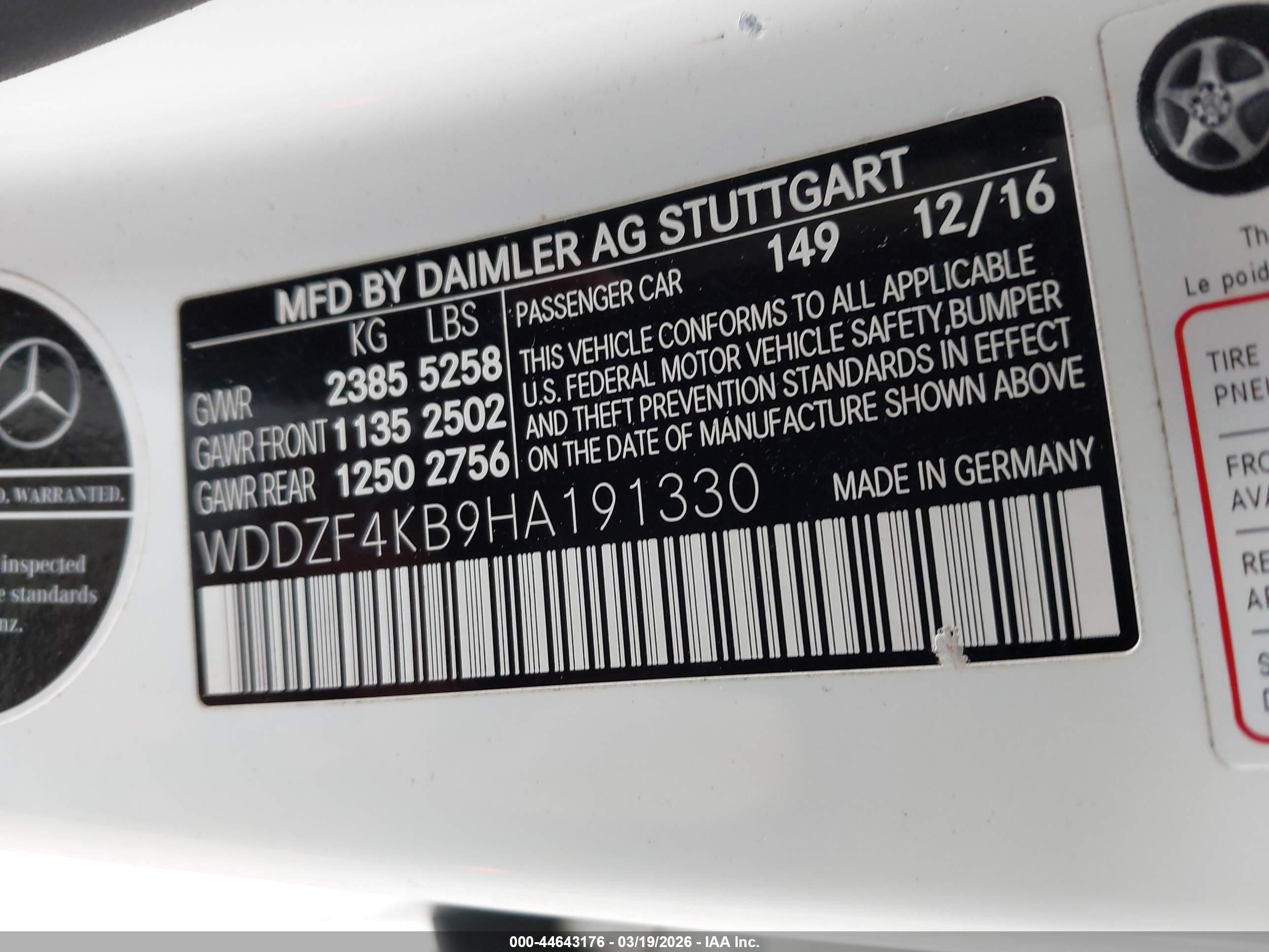 MERCEDES-BENZ E image 9