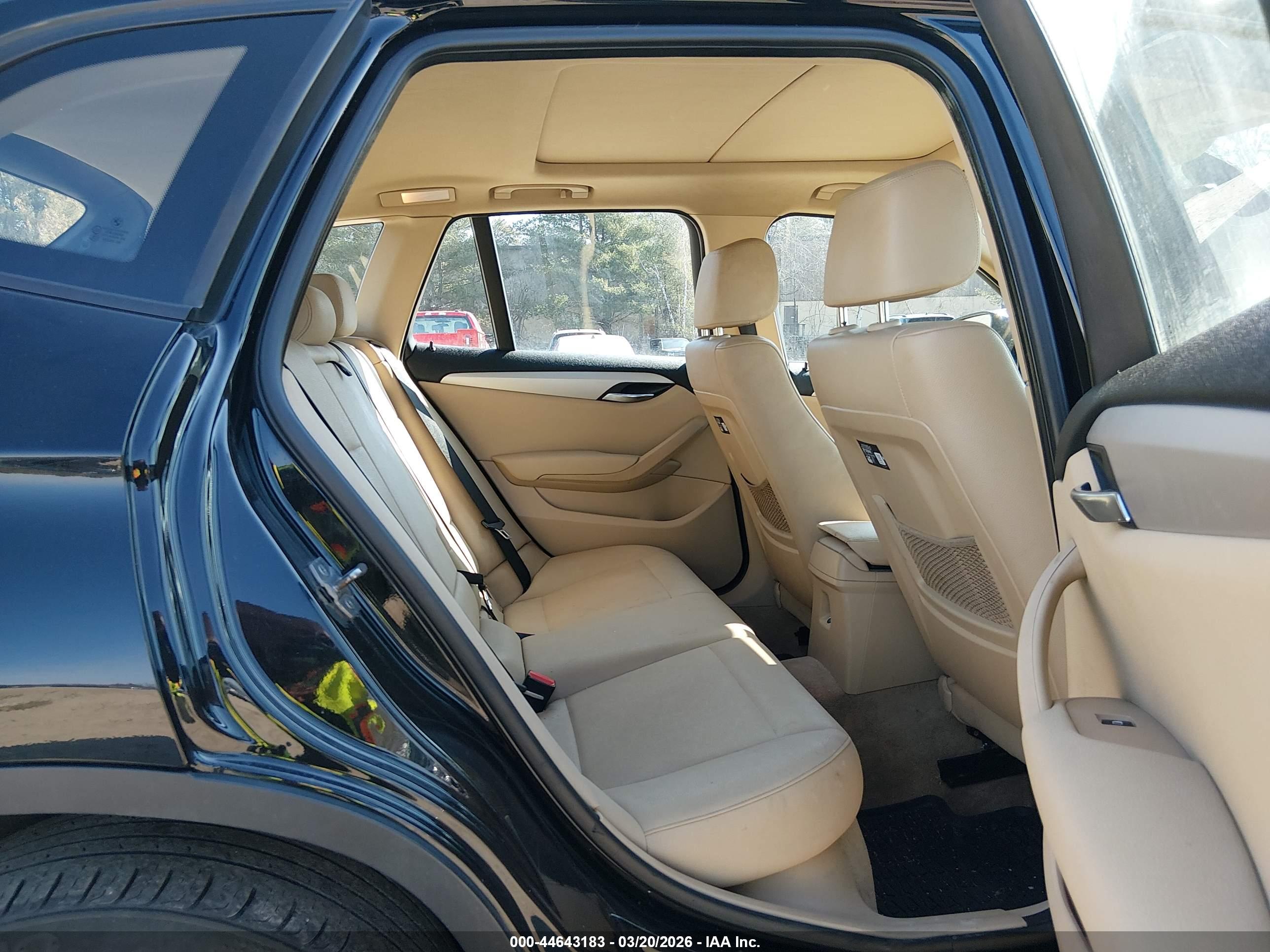 BMW X1 image 8