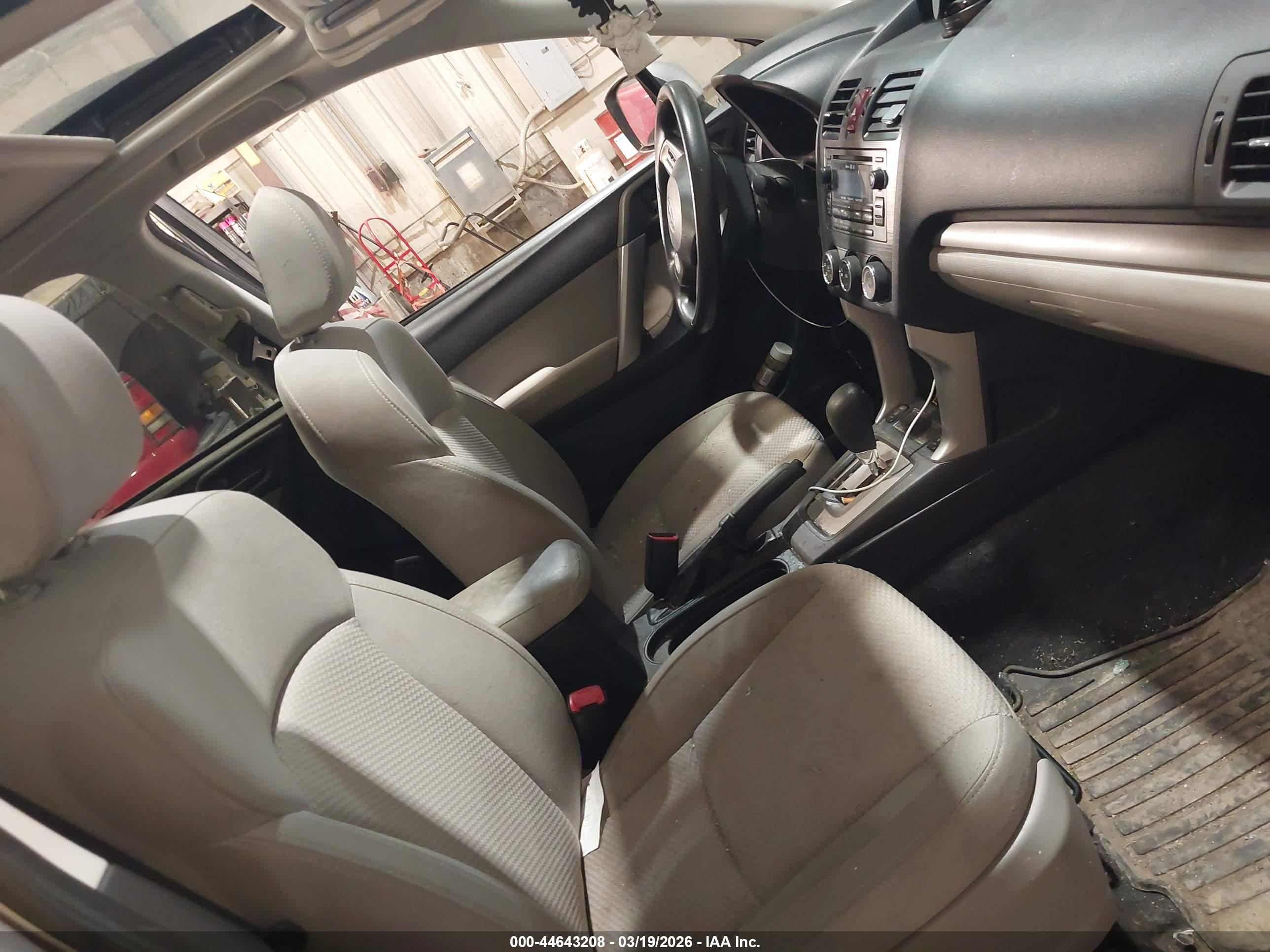 SUBARU FORESTER image 5