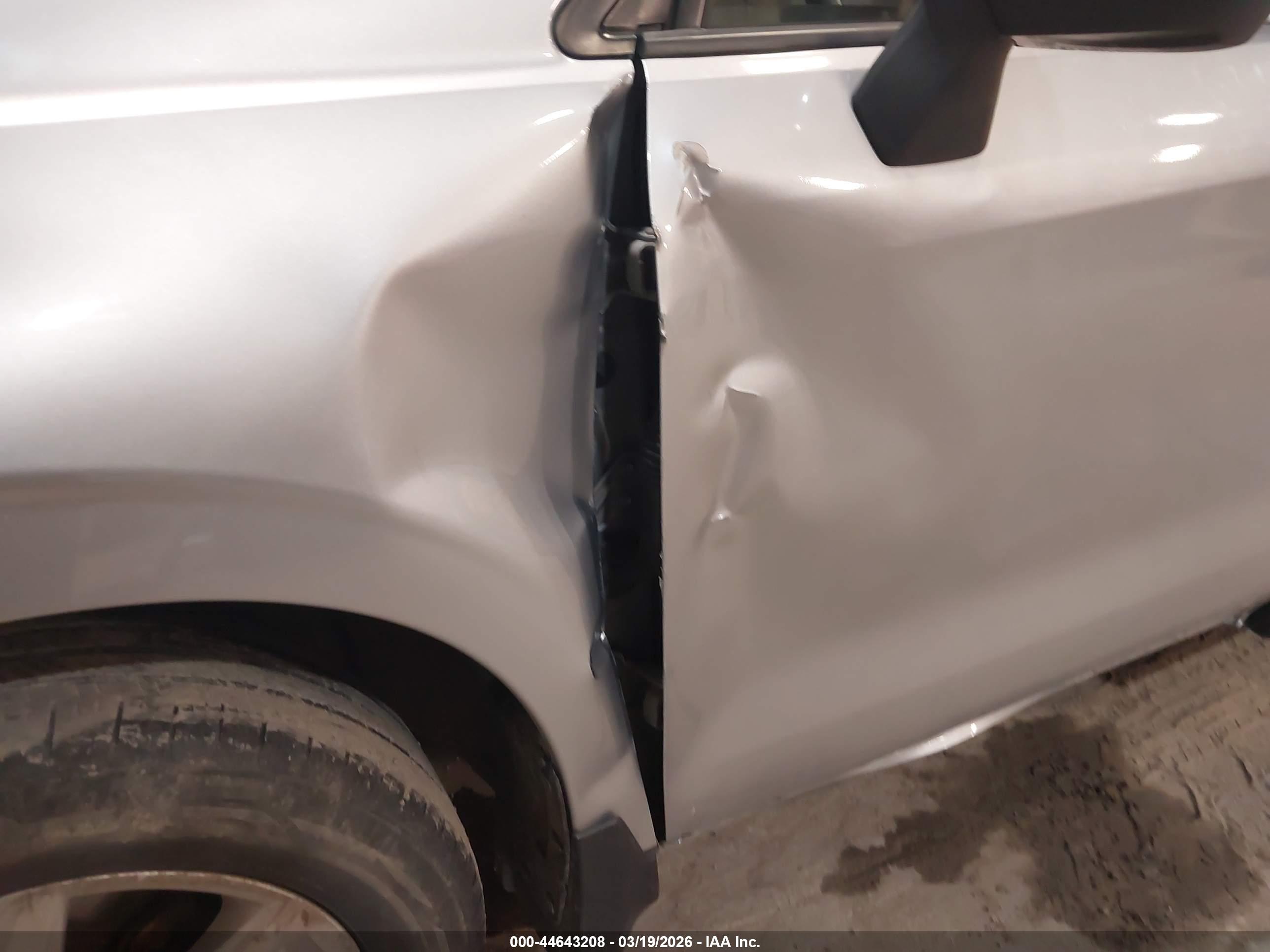 SUBARU FORESTER image 6