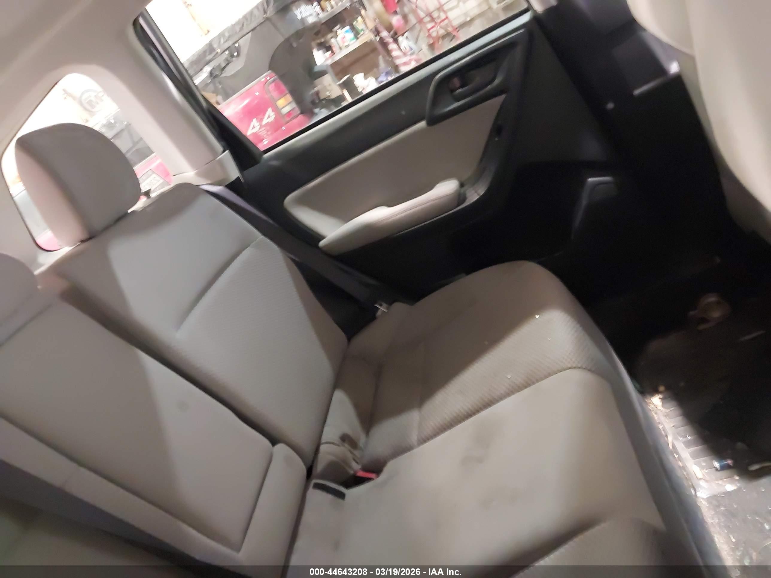 SUBARU FORESTER image 8