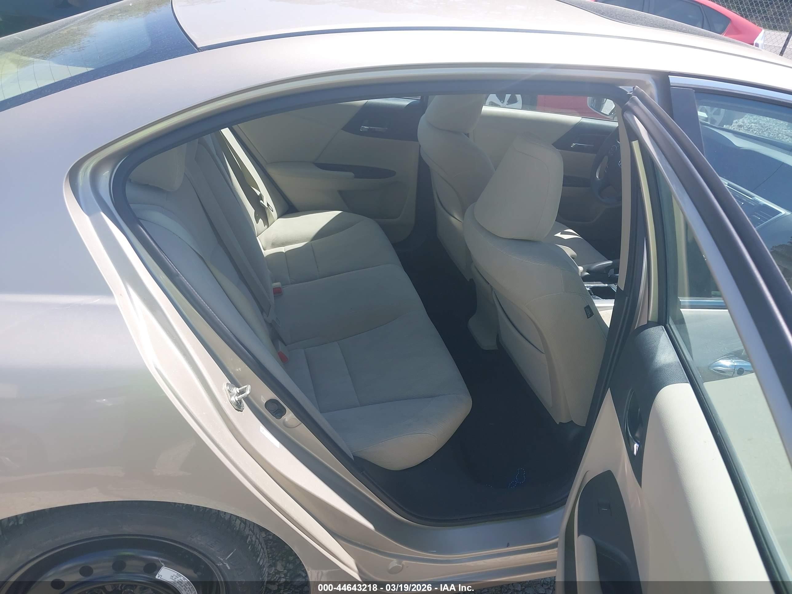 HONDA ACCORD image 8