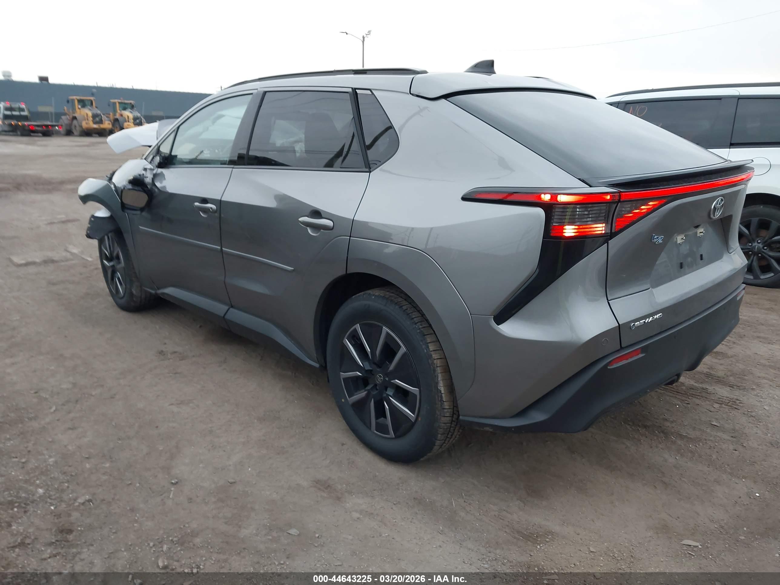 TOYOTA BZ image 3