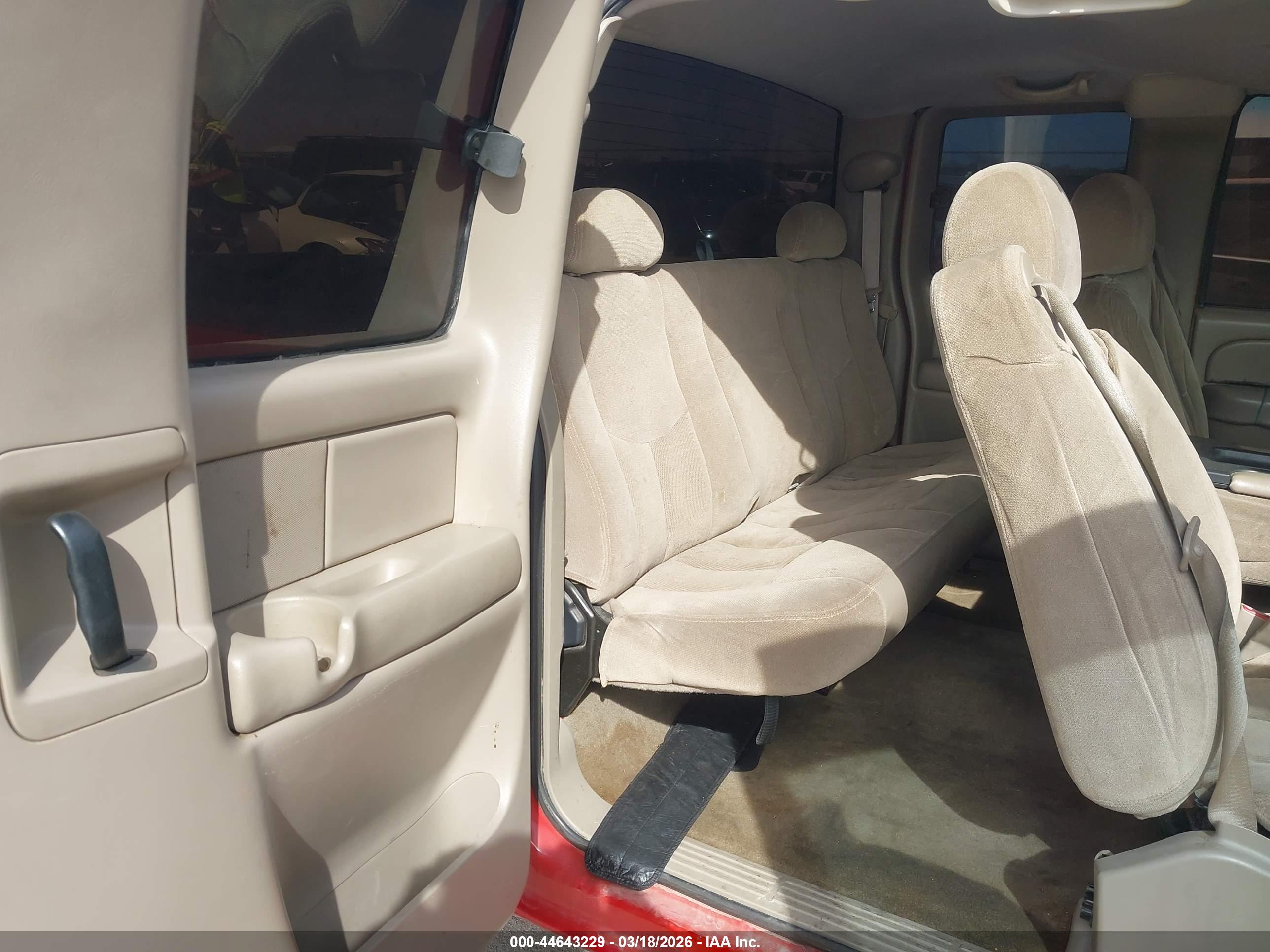 GMC SIERRA image 8