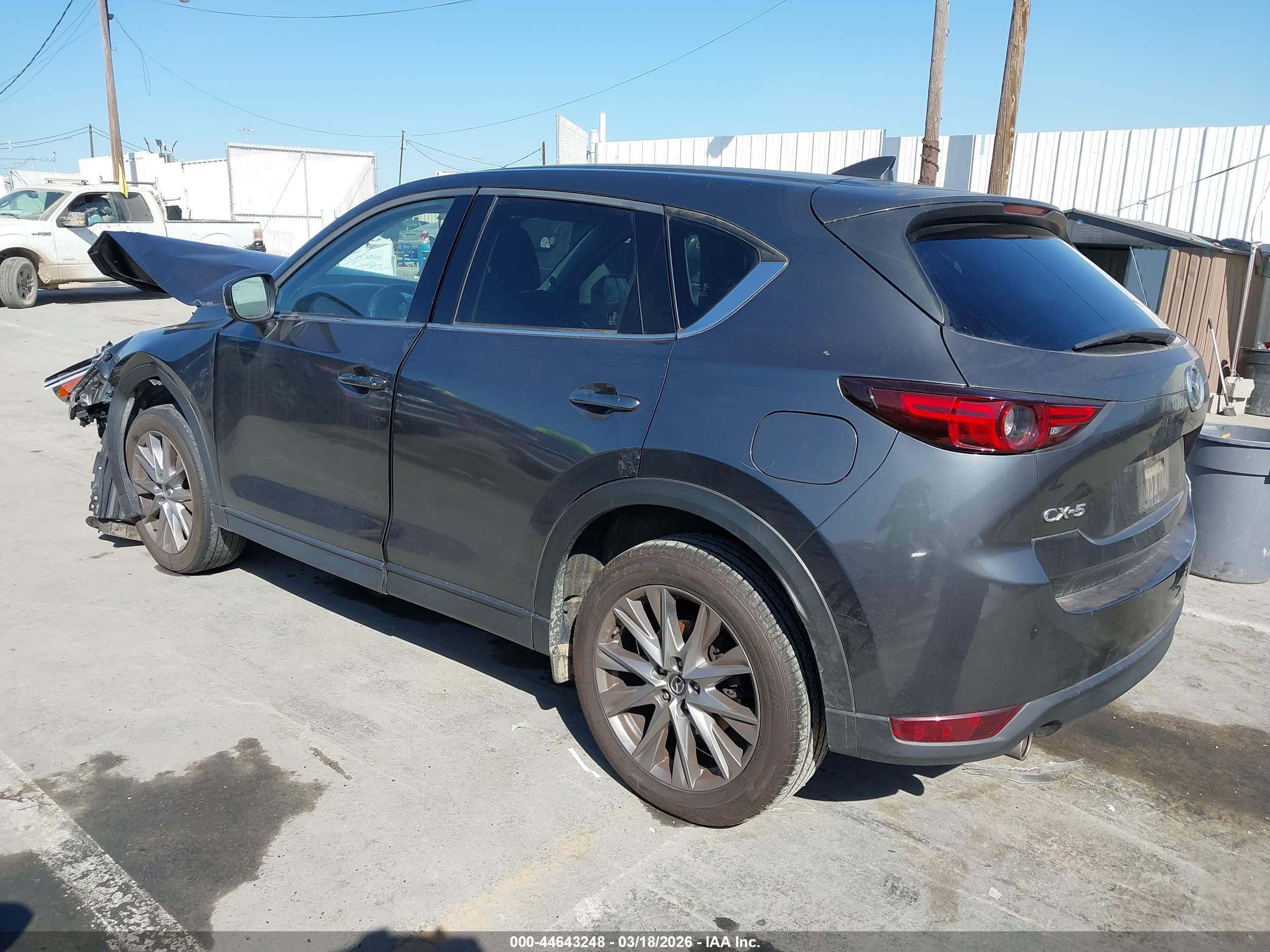 MAZDA CX-5 image 3