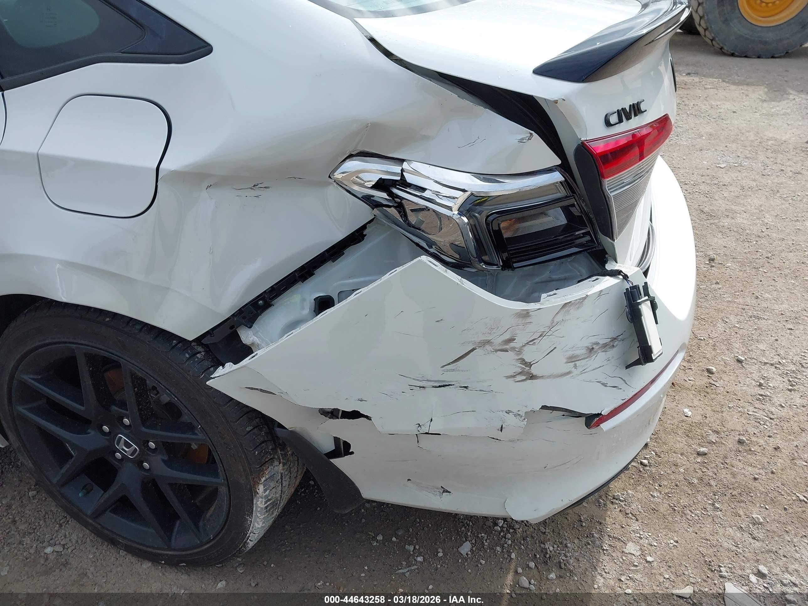 HONDA CIVIC image 6