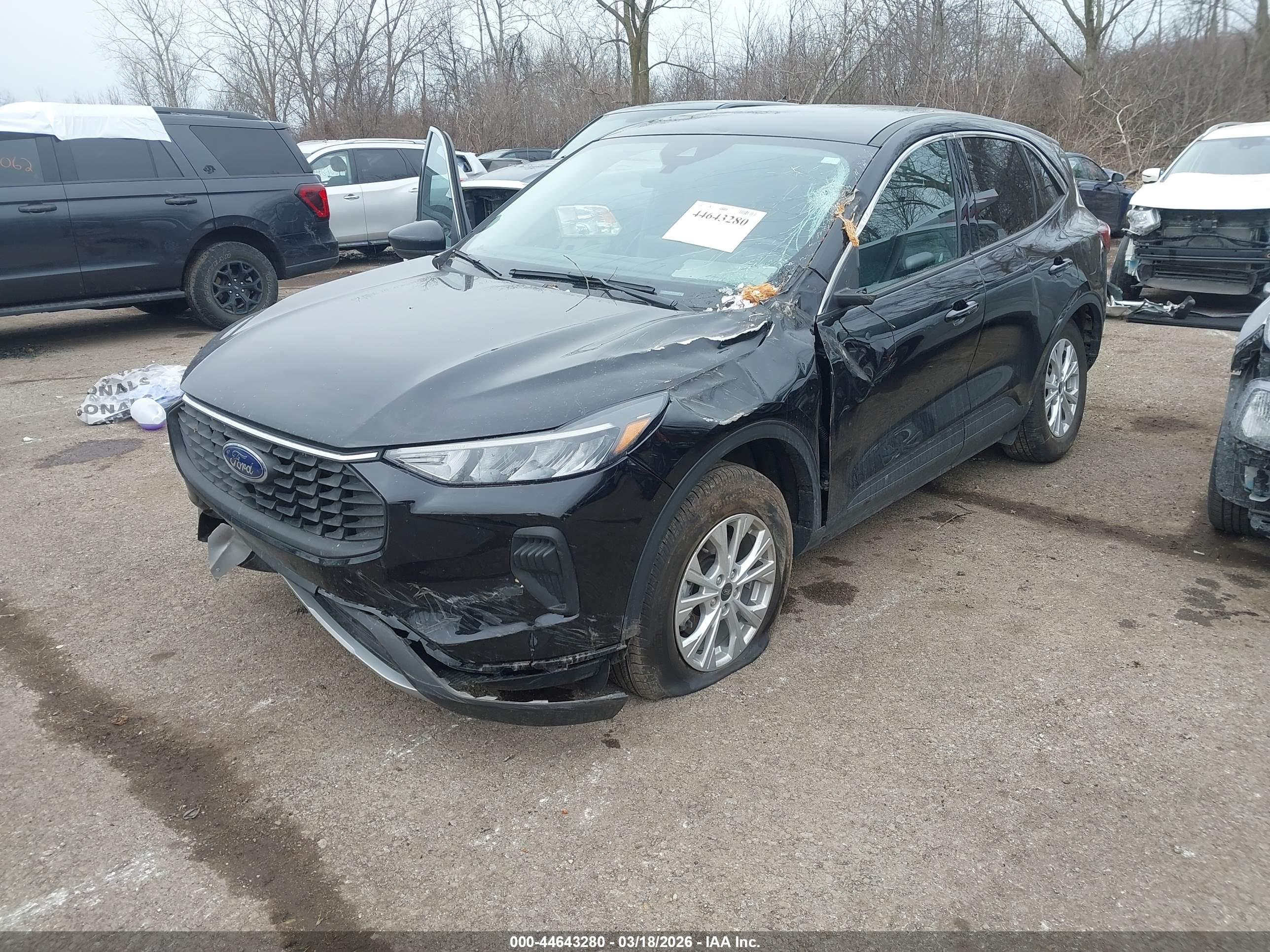 FORD ESCAPE image 6