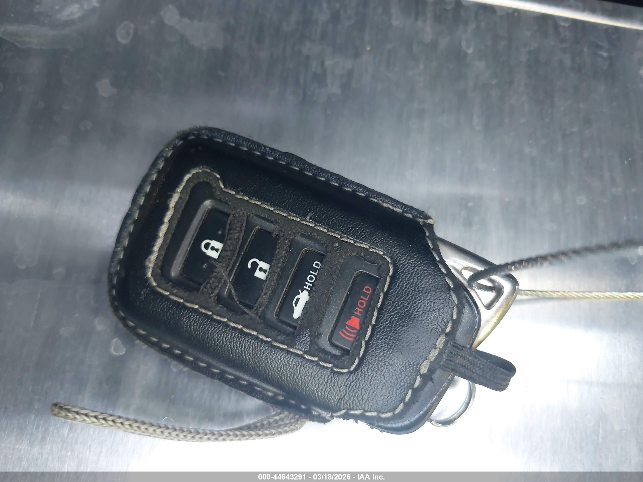 LEXUS IS image 11