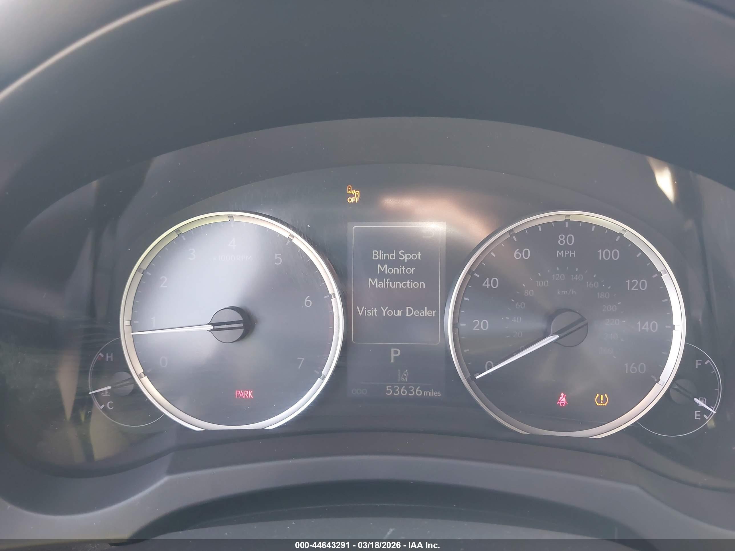 LEXUS IS image 7
