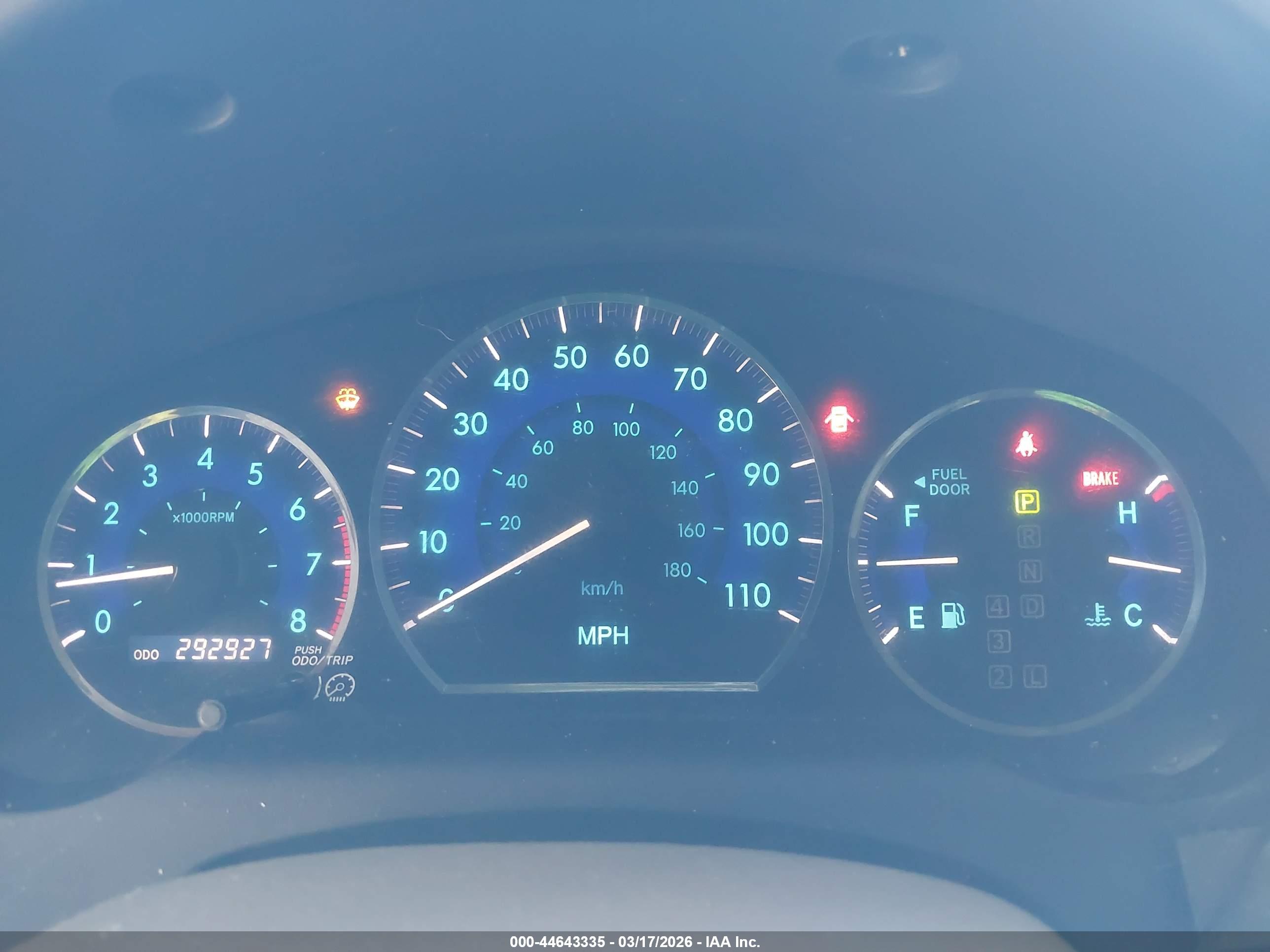 TOYOTA SIENNA image 7