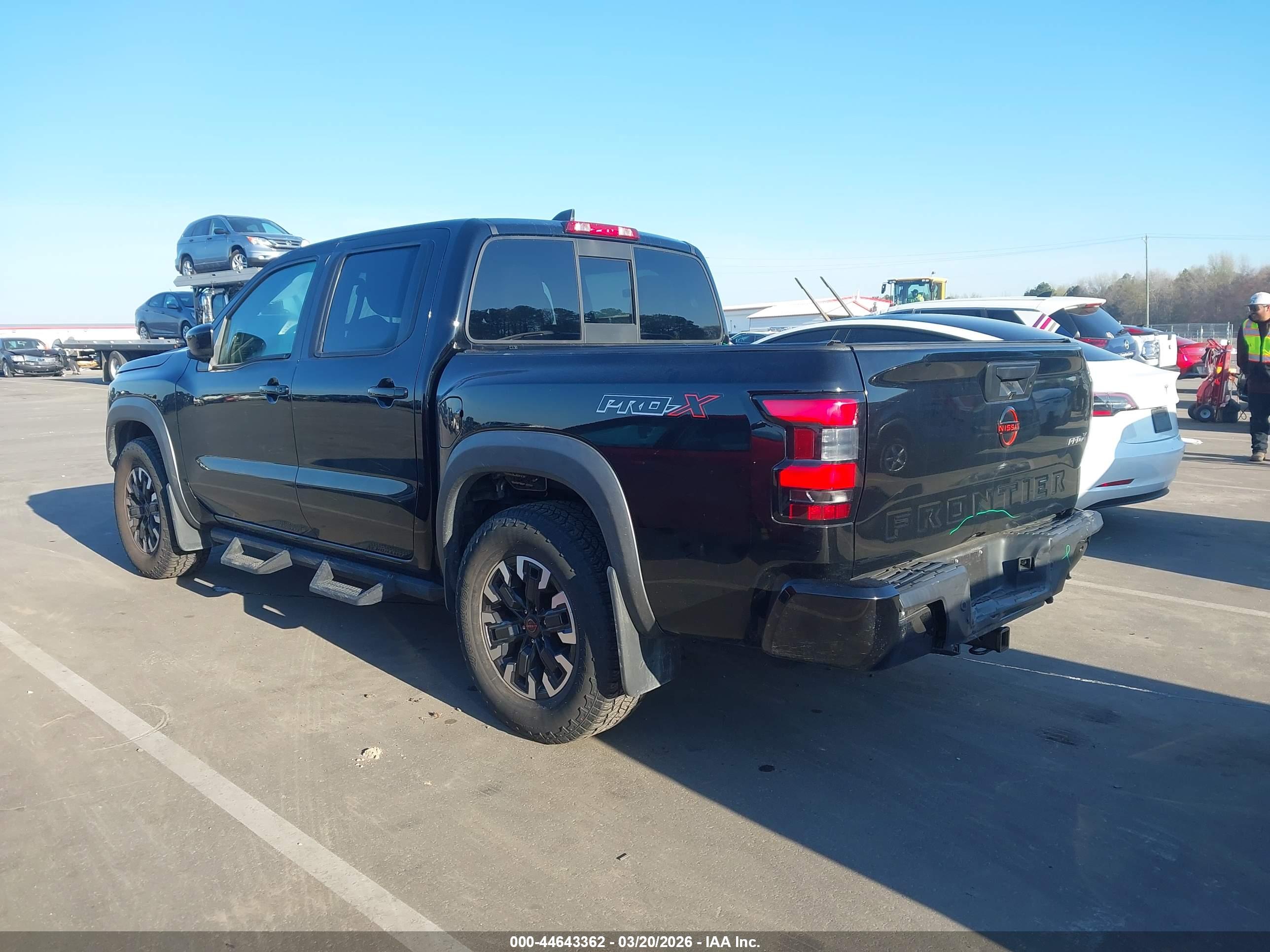 NISSAN FRONTIER image 3