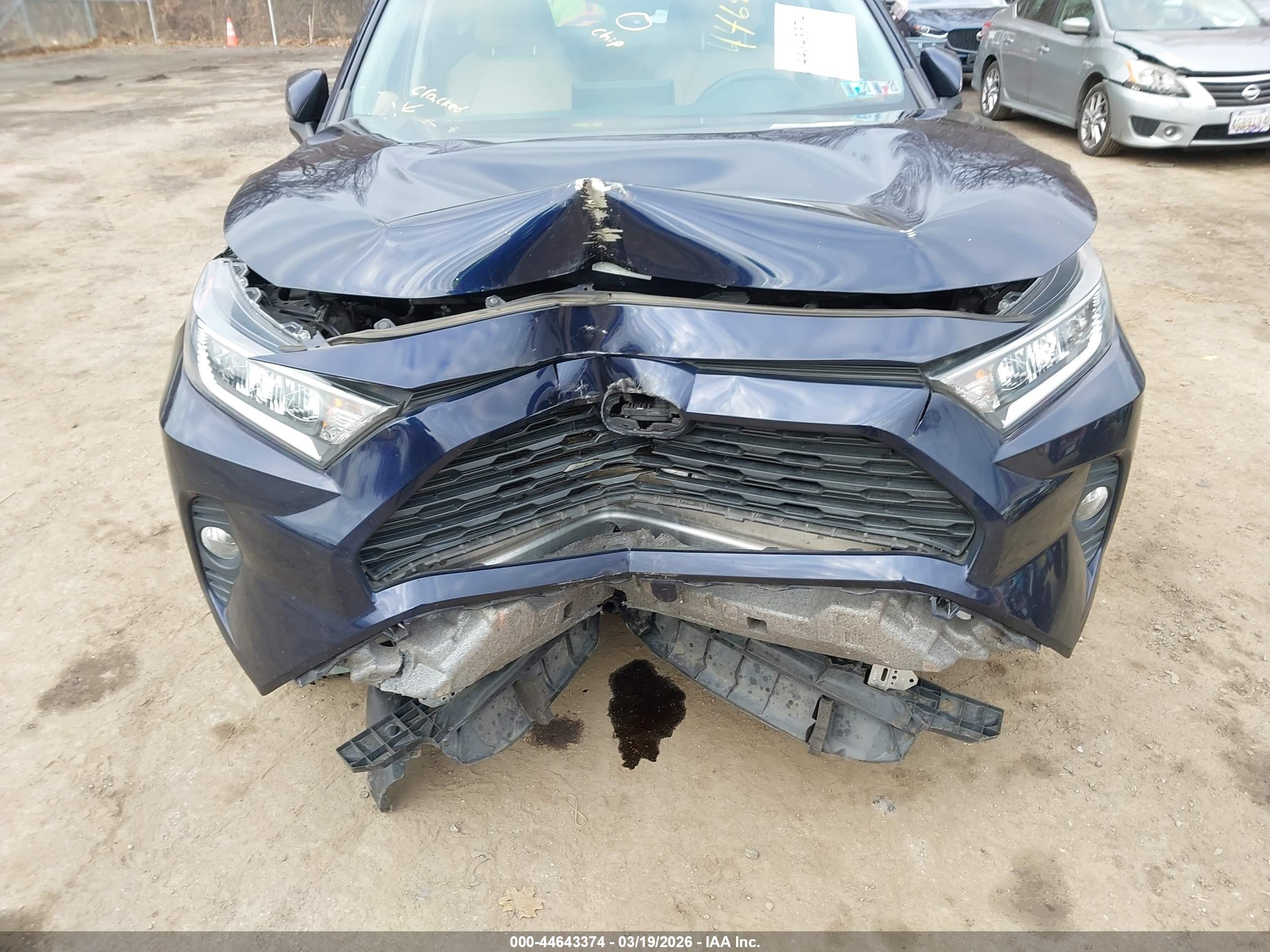 TOYOTA RAV4 image 6