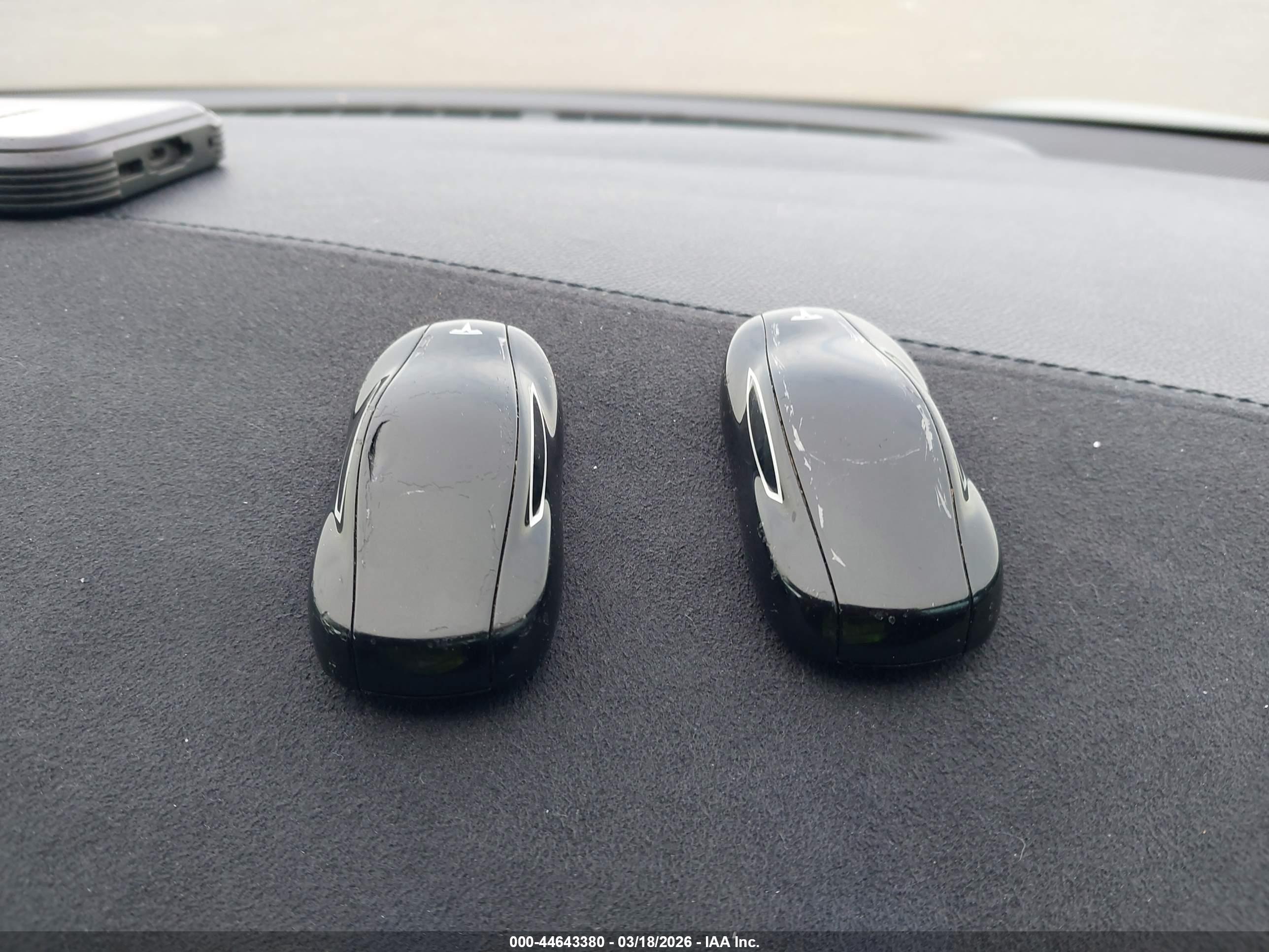 TESLA MODEL image 11
