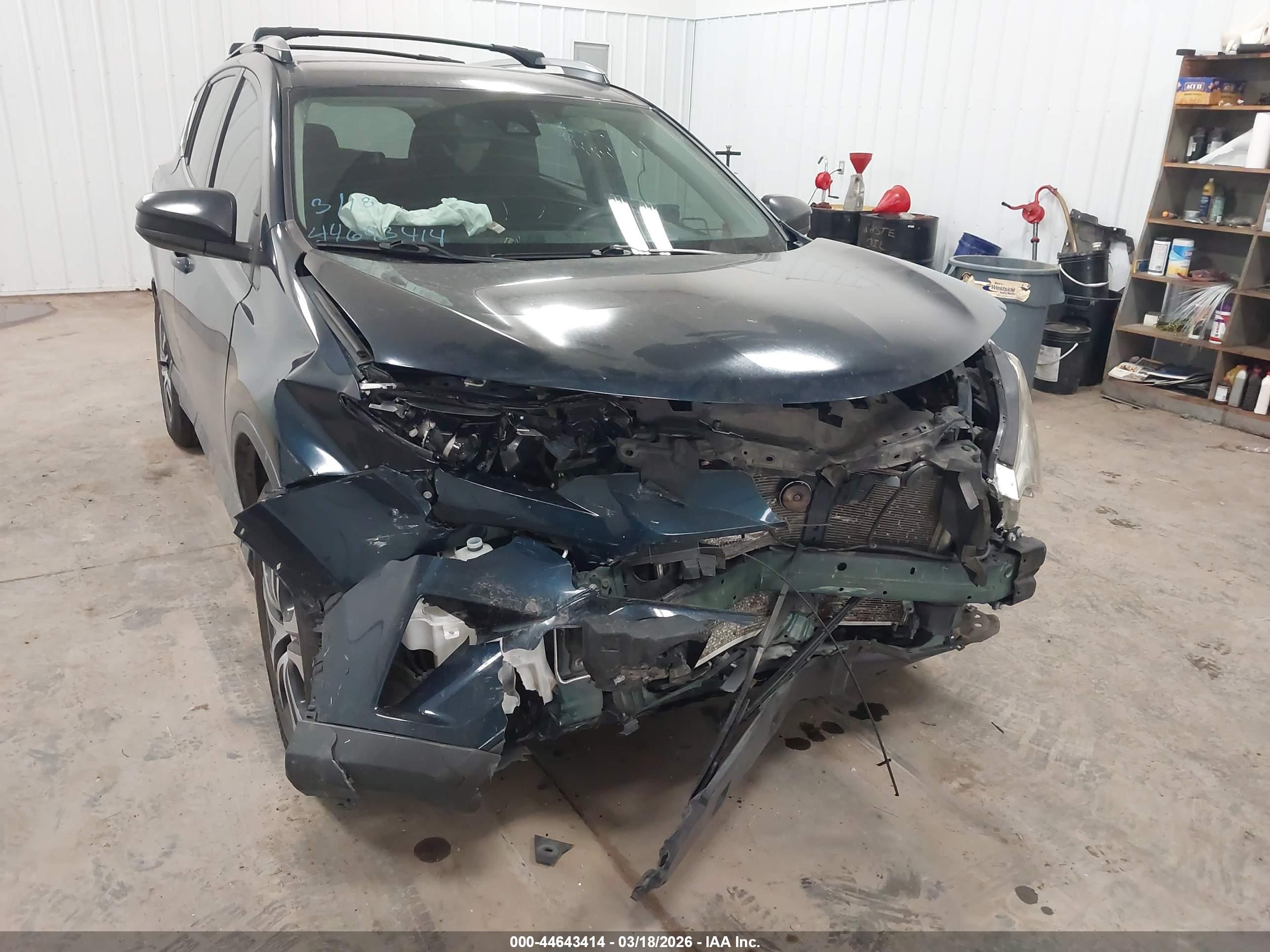 TOYOTA RAV4 image 6