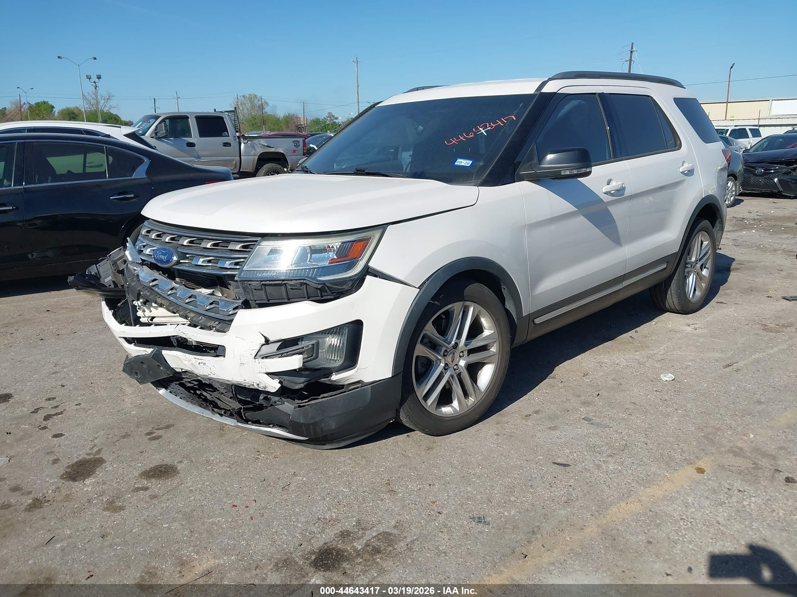 FORD EXPLORER image 2