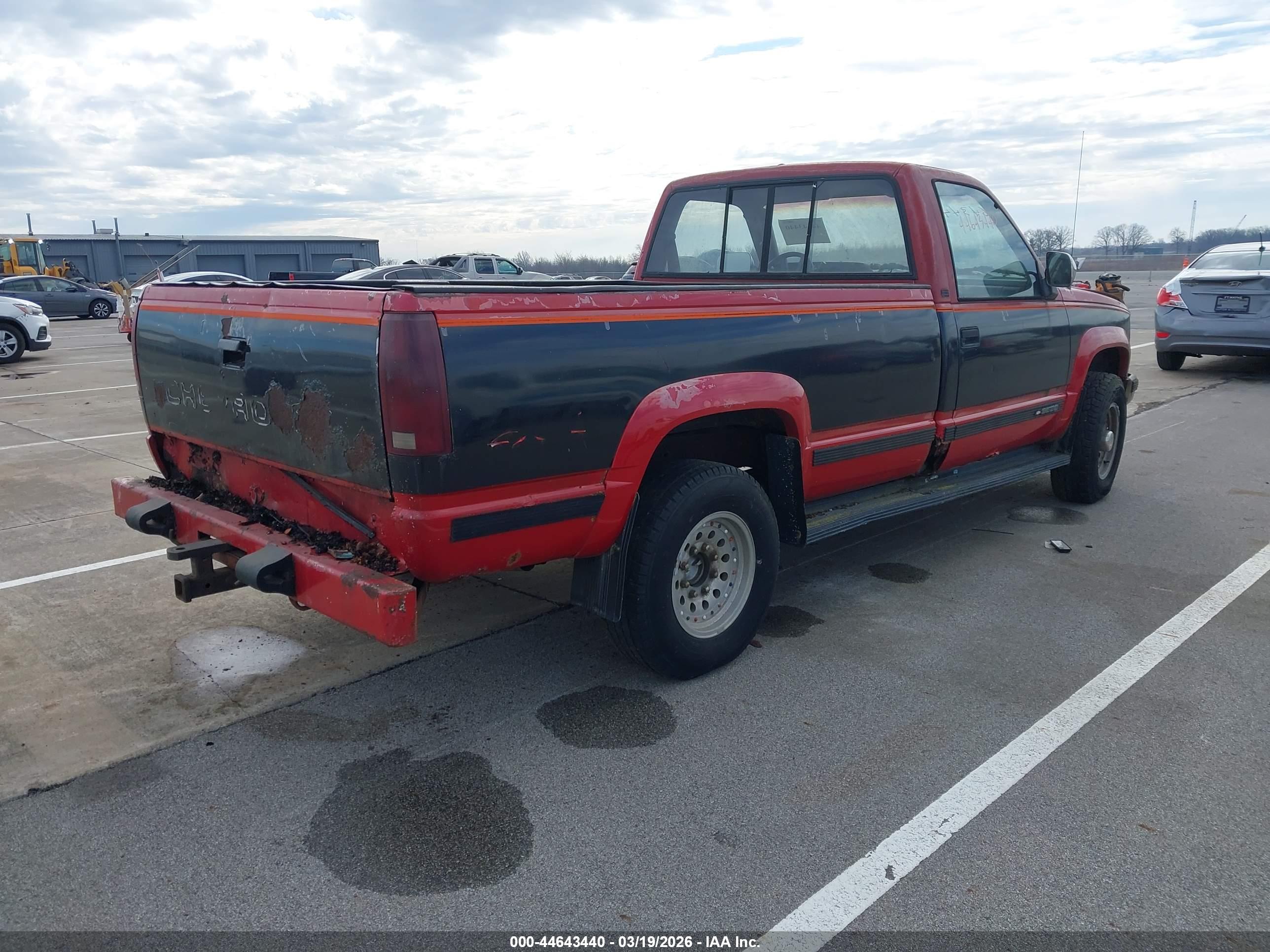 CHEVROLET GMT-400 image 4