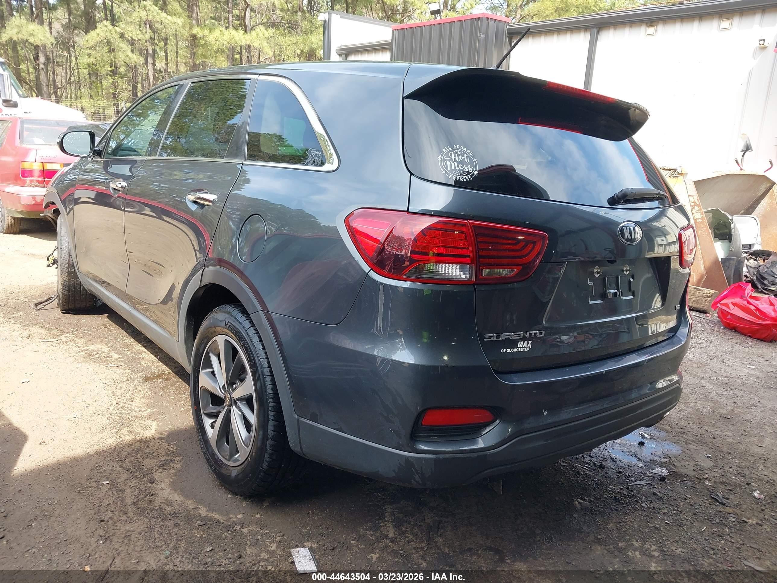 KIA SORENTO image 3