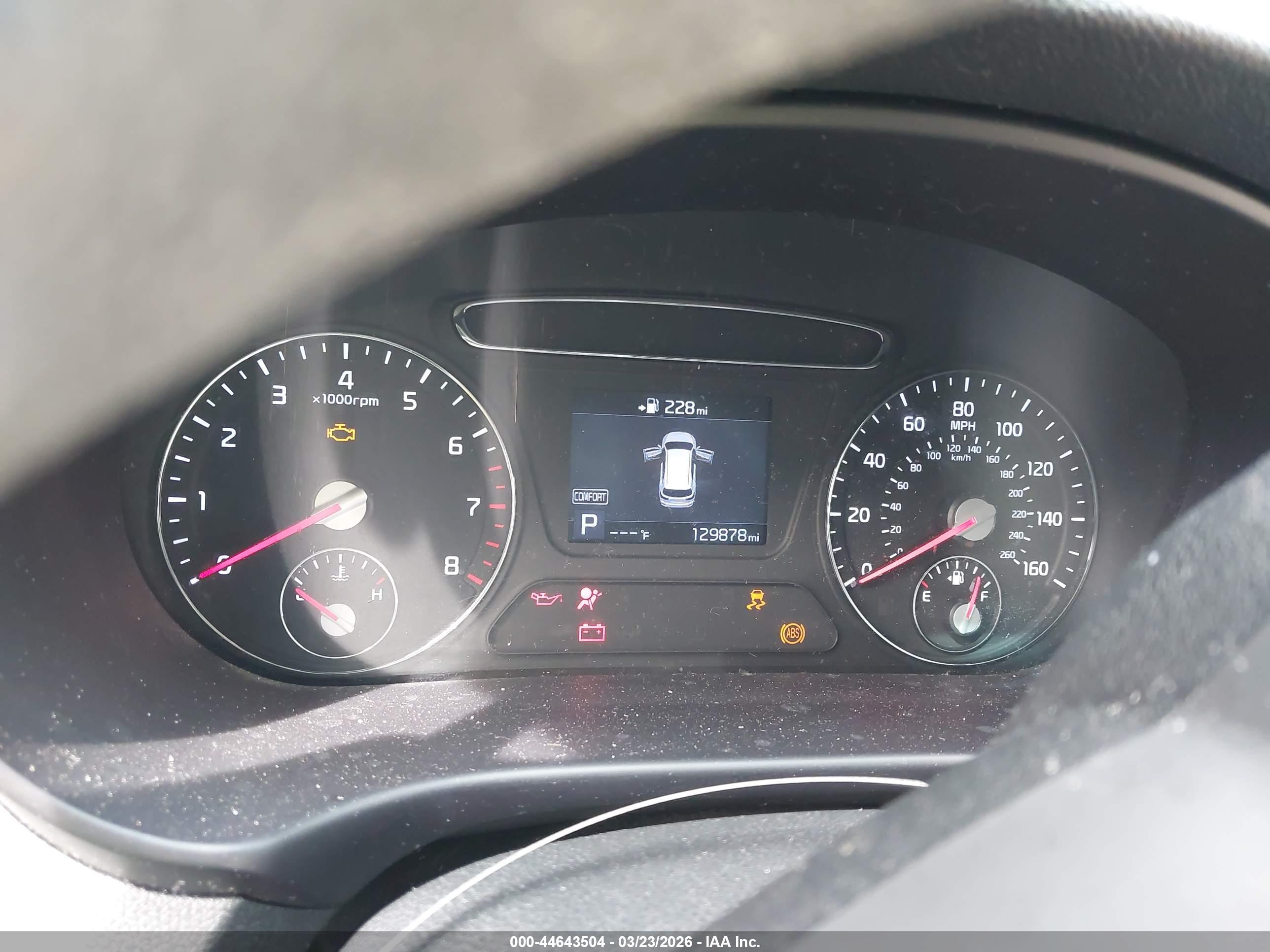 KIA SORENTO image 7