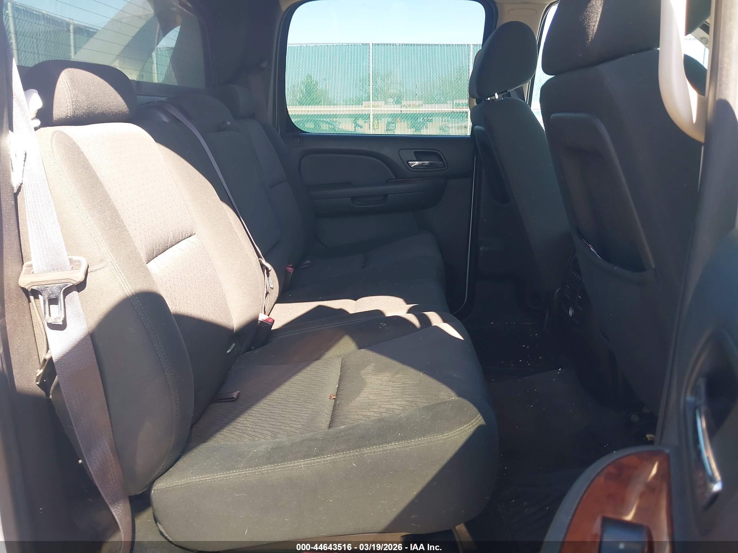 CHEVROLET AVALANCHE image 8