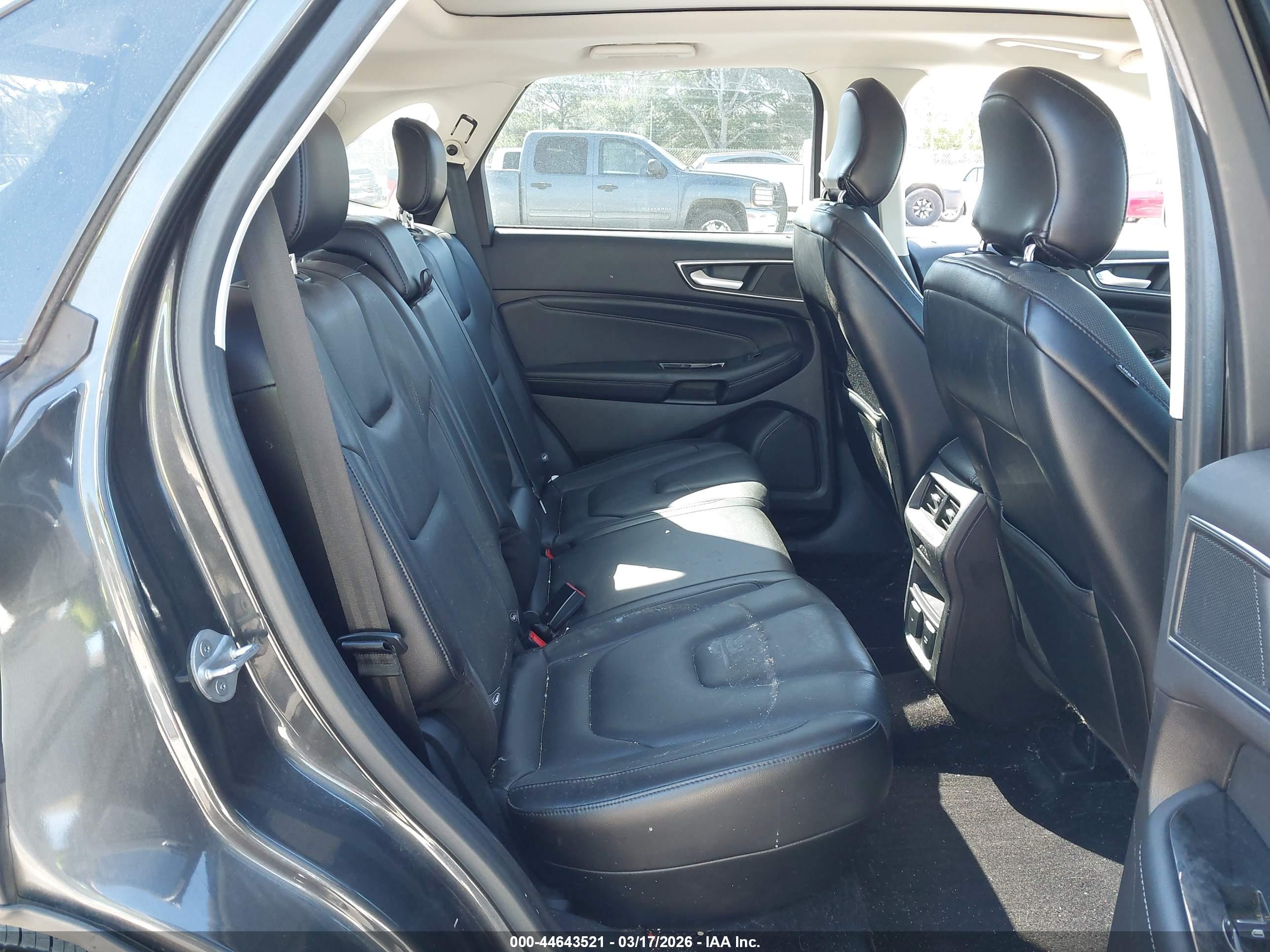FORD EDGE image 8