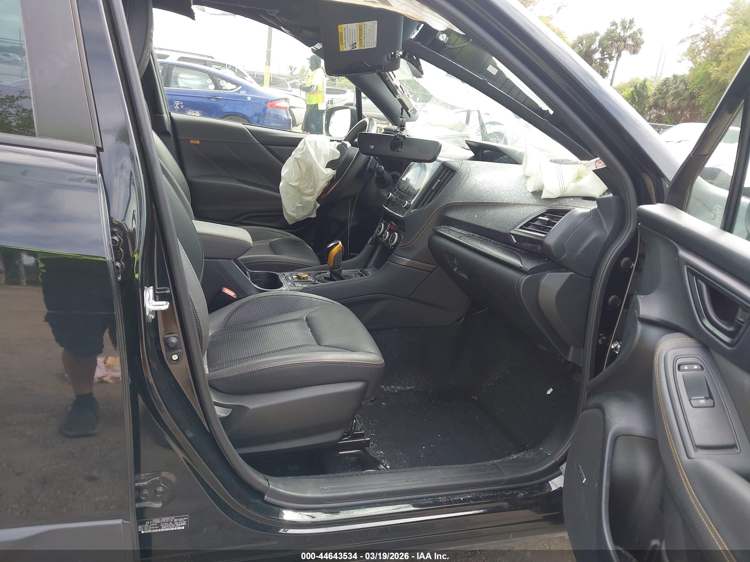 SUBARU FORESTER image 5