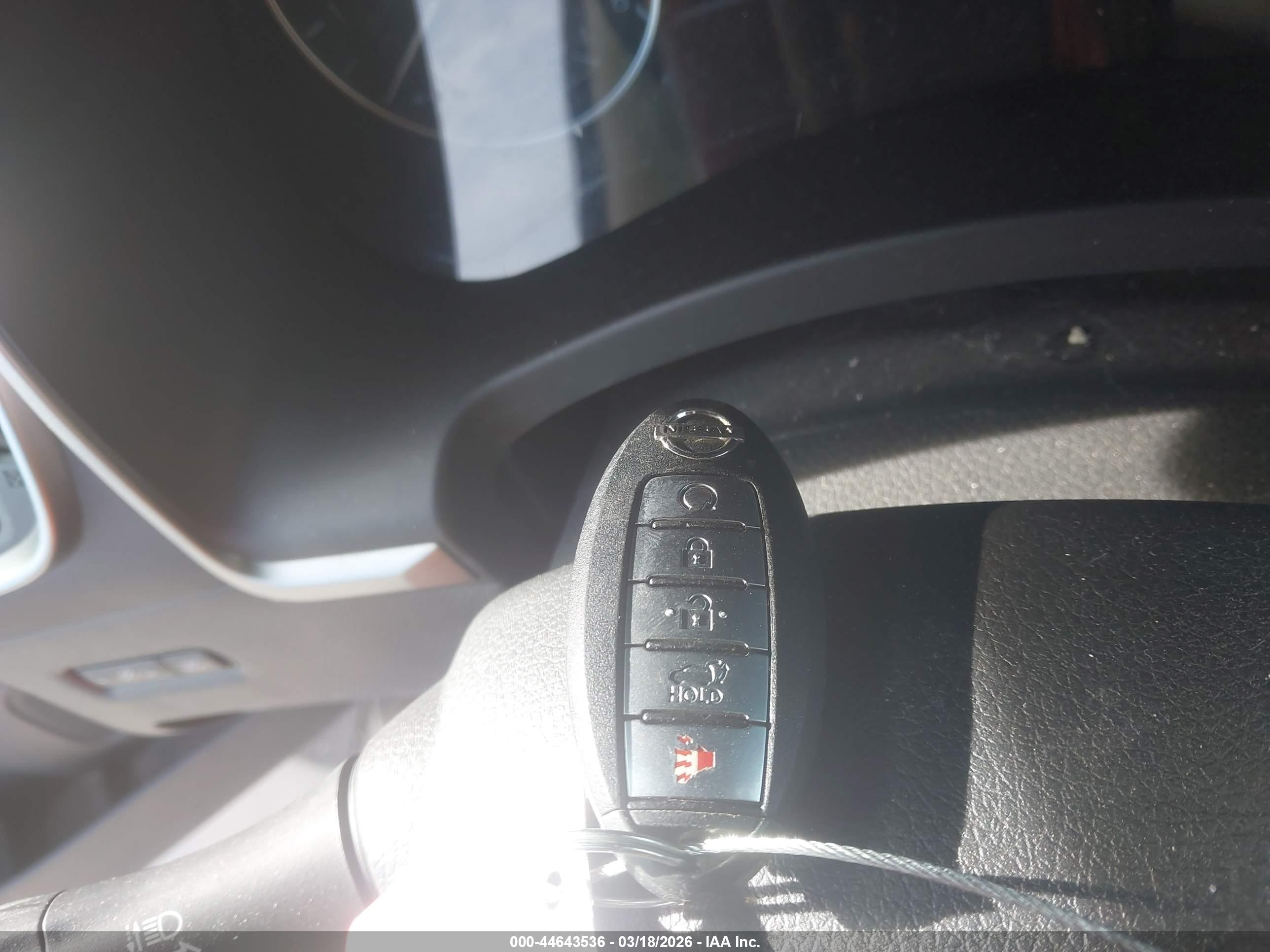 NISSAN MURANO image 11