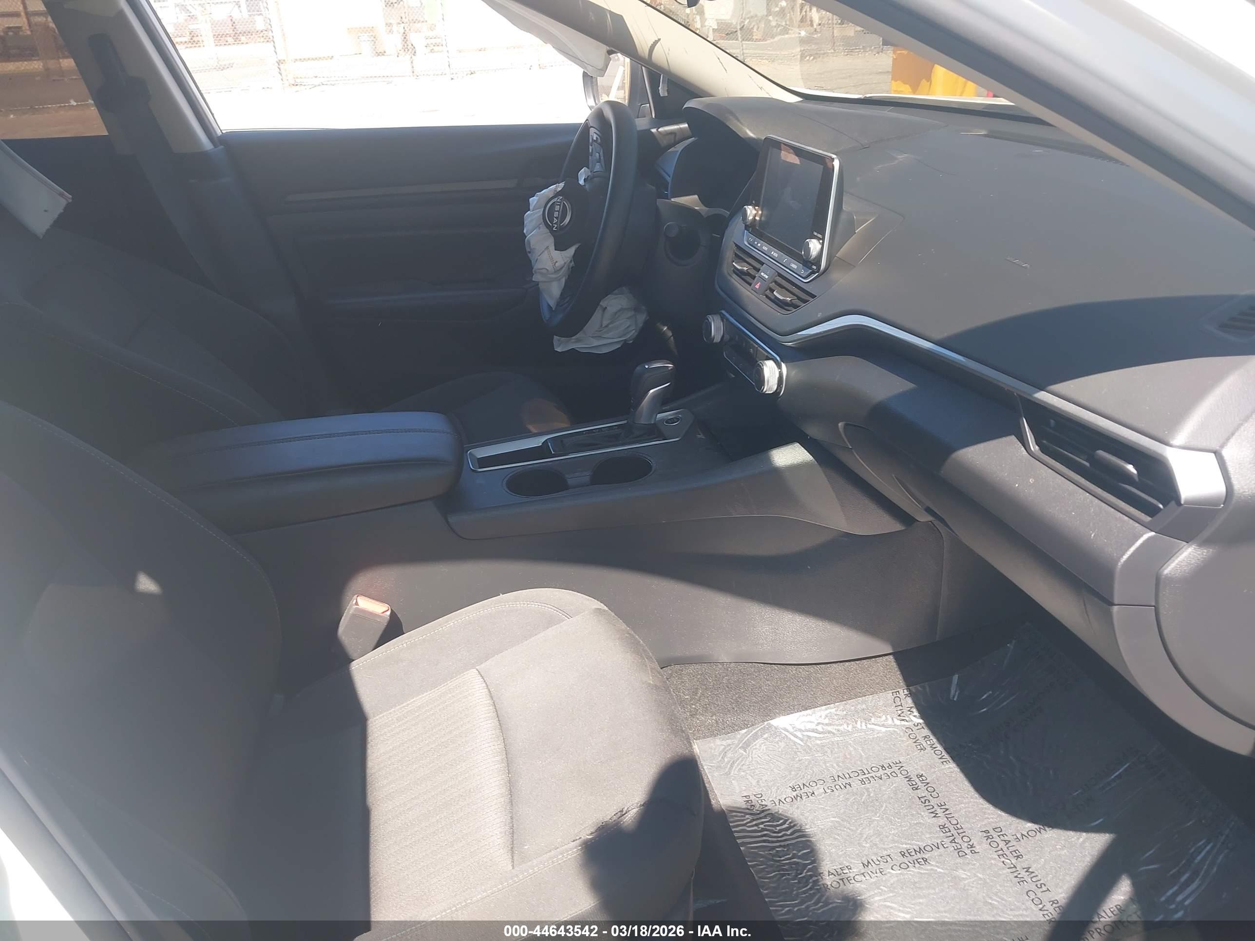NISSAN ALTIMA image 5