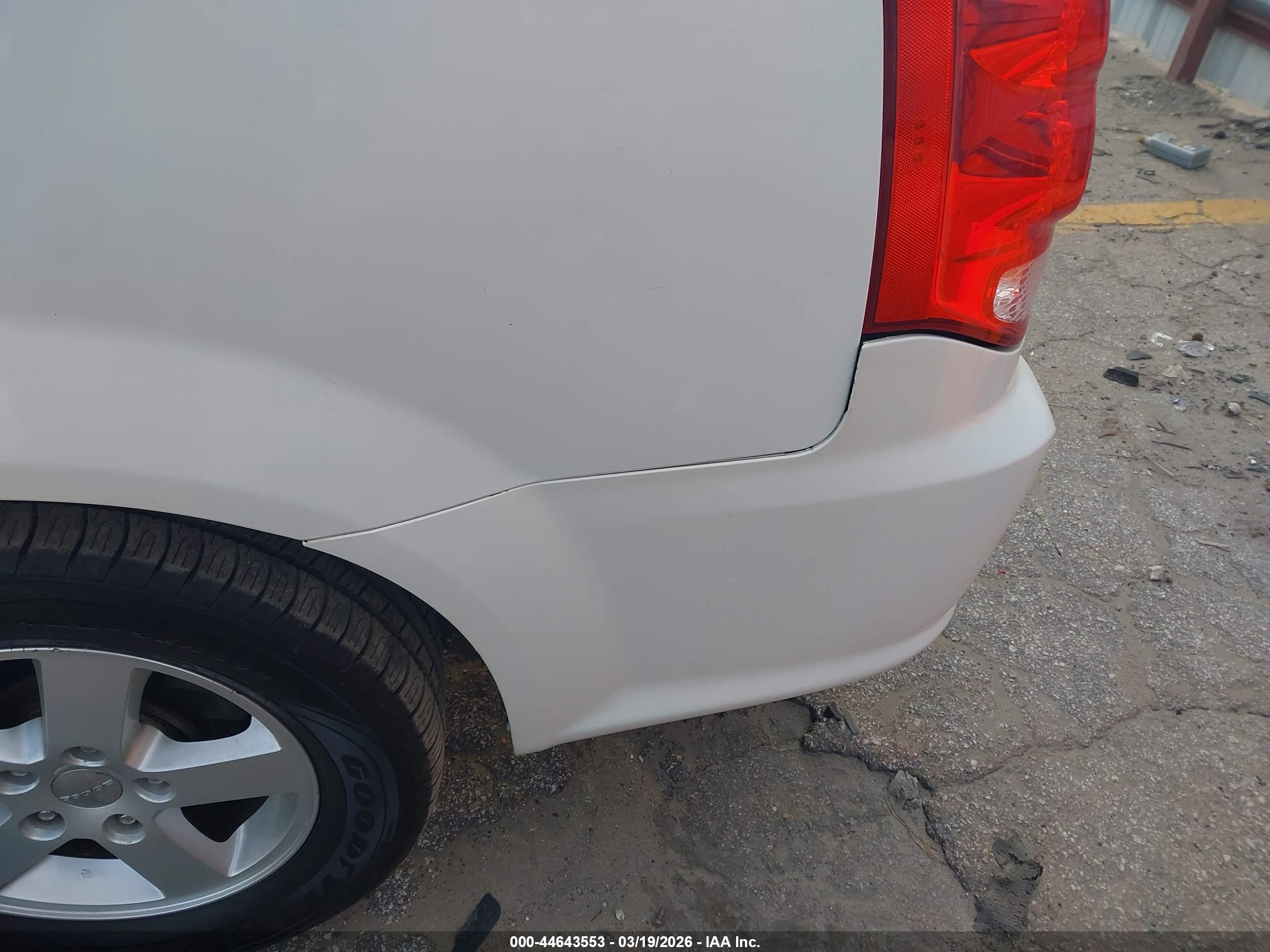 DODGE GRAND image 6