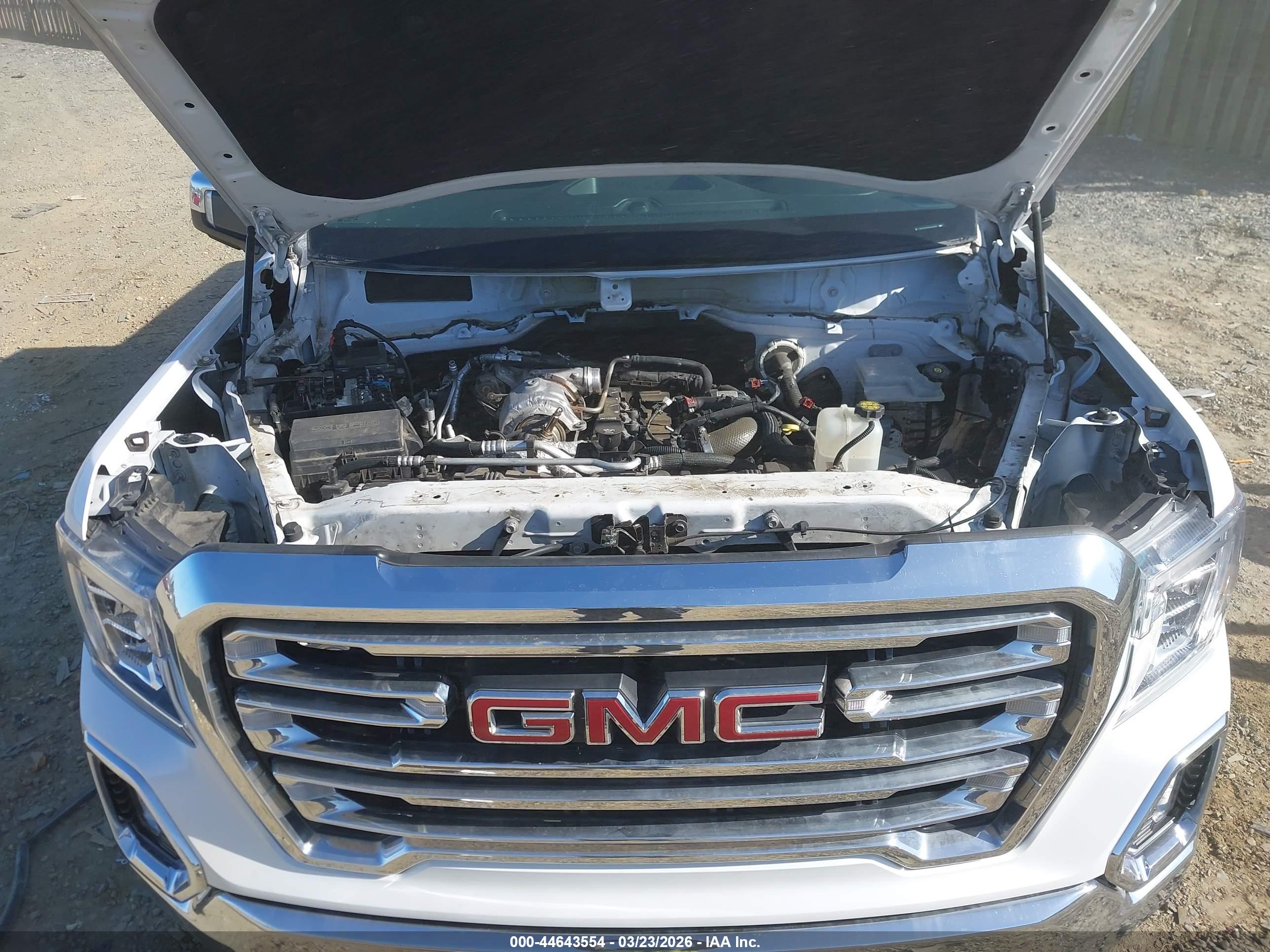 GMC SIERRA image 10