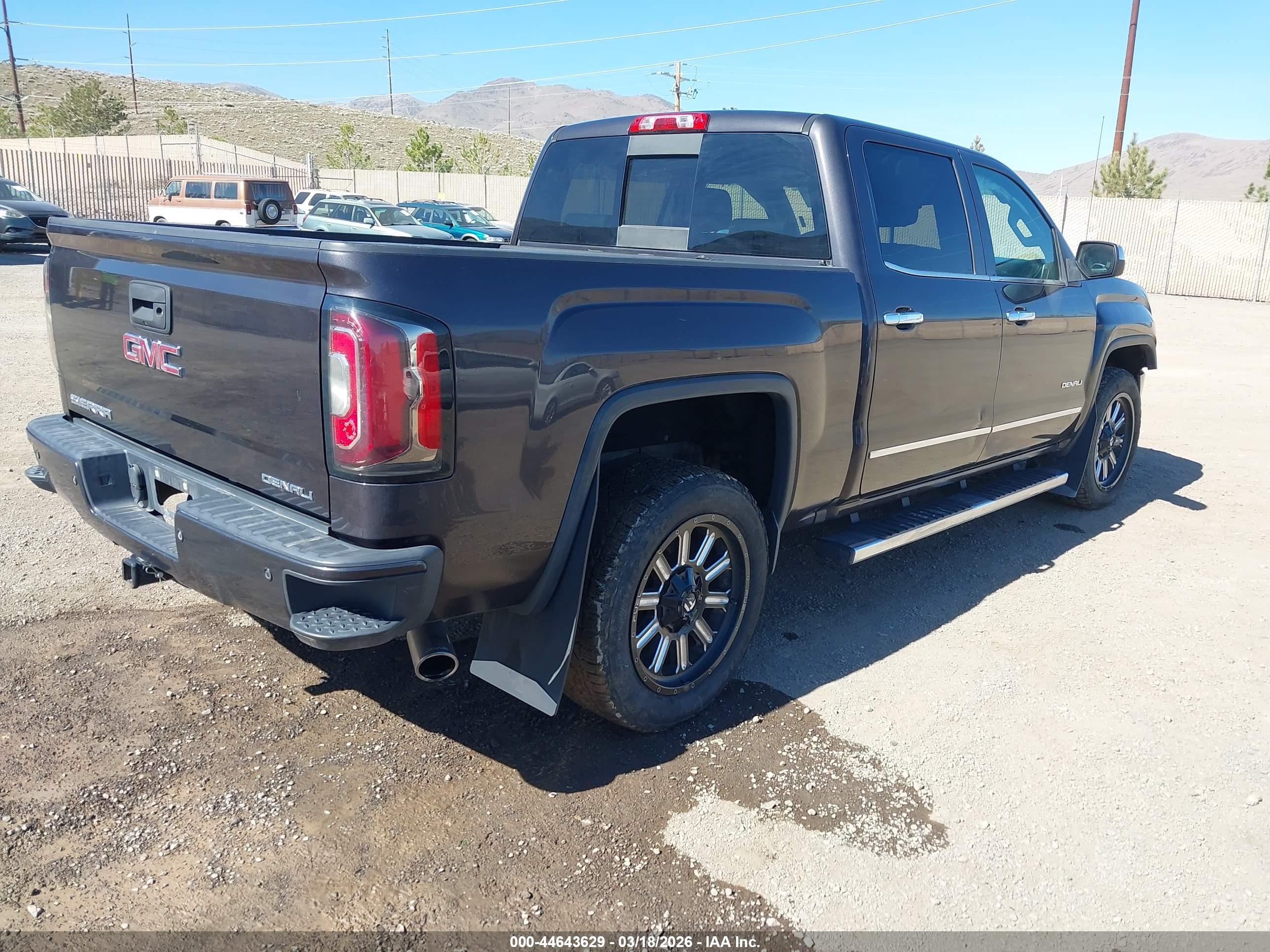 GMC SIERRA image 4
