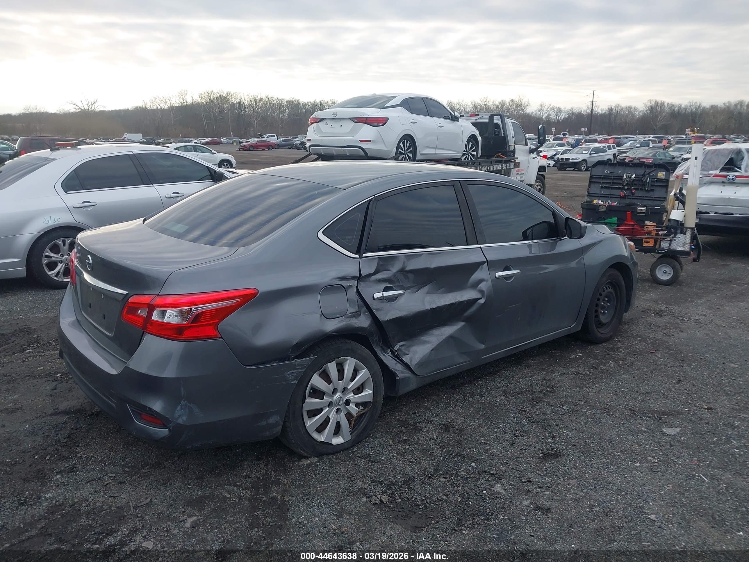 NISSAN SENTRA image 4
